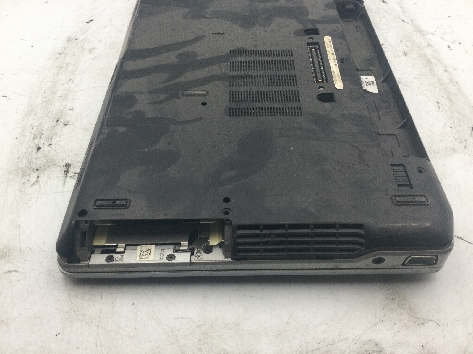 DELL LATITUDE E6330 – FOR PARTS – INTEL CORE I5 – NO LCD – READ DESCRIPTION – BB