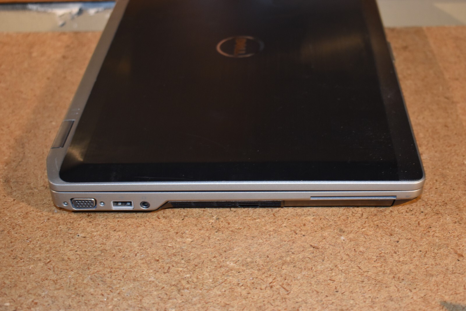 Dell Latitude E6520 Laptop Intel Core i7-2640M 128GB SSD Windows 7 Pro 32-bit