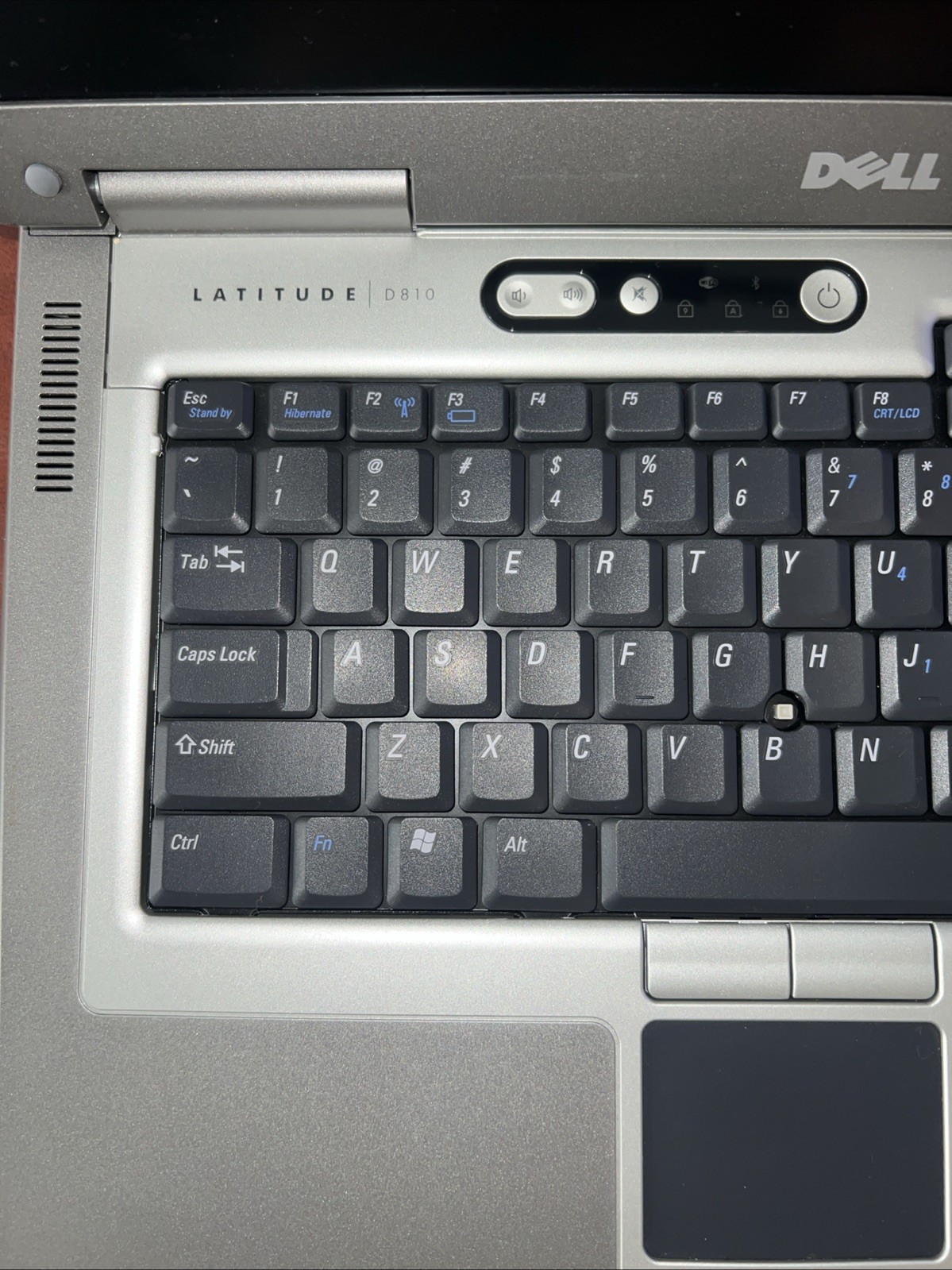 Dell Latitude D810 Intel Pentium M 1.73GHz 520MB Ram NO HDD For Parts