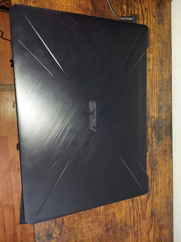 laptop gaming Asus Tuf fx505gt i5-9300h / 16 Go ddr4/ new ssd 500 Gb / GTX 1650