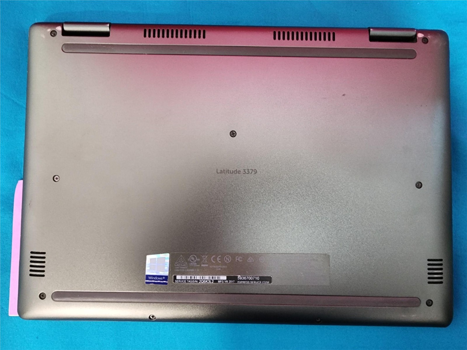 Touch Dell Latitude 3379 2-in-1 13.3″ Pentium 44005U RAM+SSD removed-Grade B1