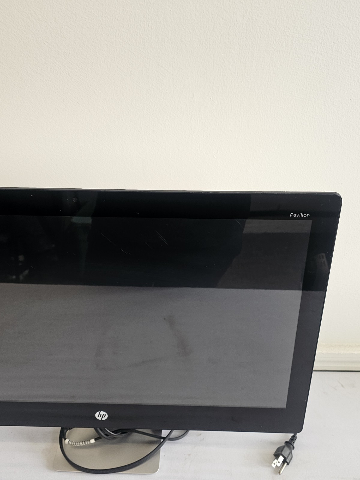 HP Pavilion Aio 23-Q012 All-In-One – AMD A8-7410 – 4GB RAM – 1TB SSD – Win 10