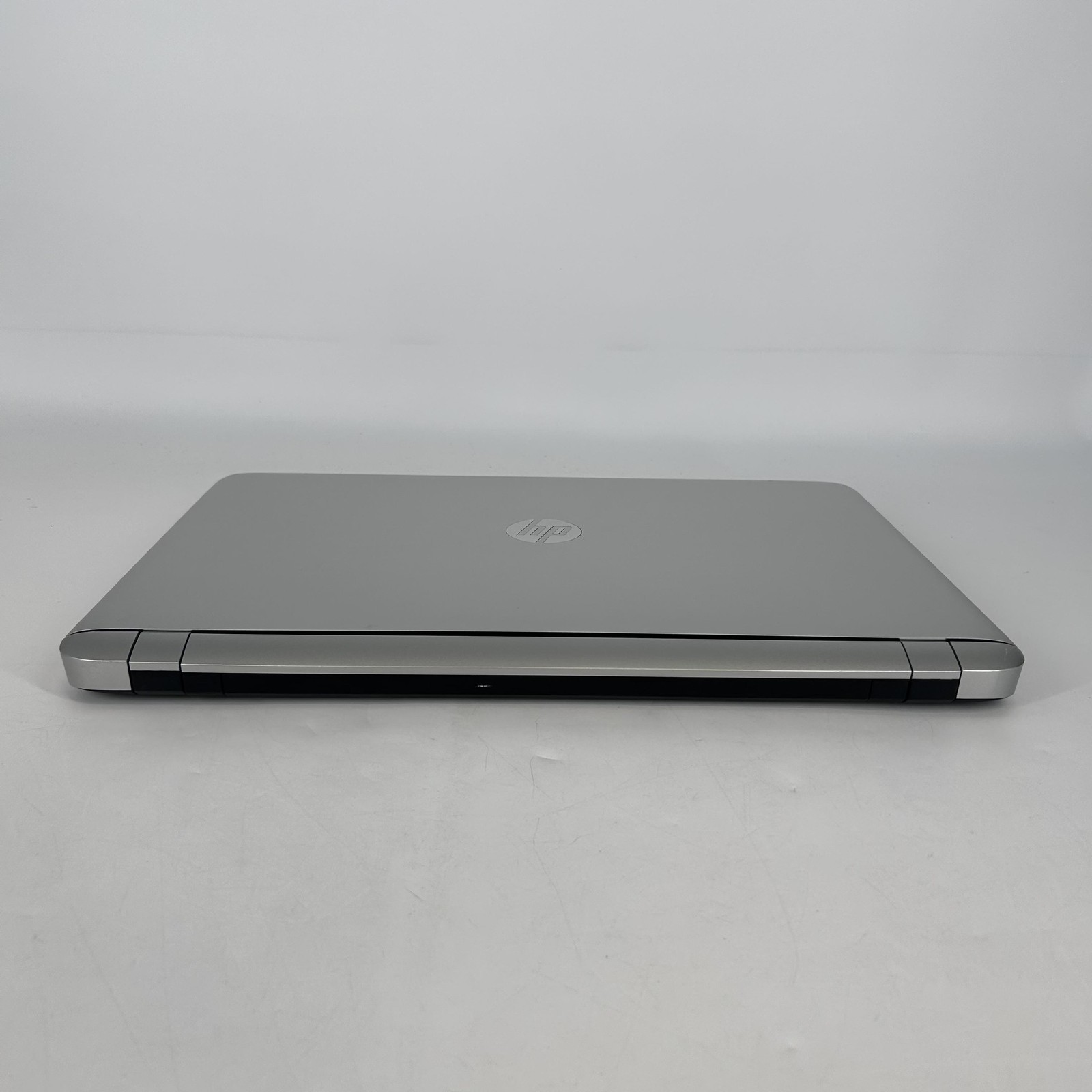 HP ENVY Notebook 17 FHD i7-7500U 2.70GHz 16GB 1TB HDD NVIDIA 940MX Excellent