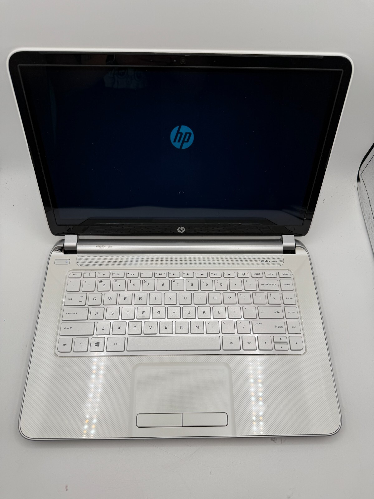 HP Pavilion 14-f023cl Silver 14″ Laptop PC Windows 10- fast ship