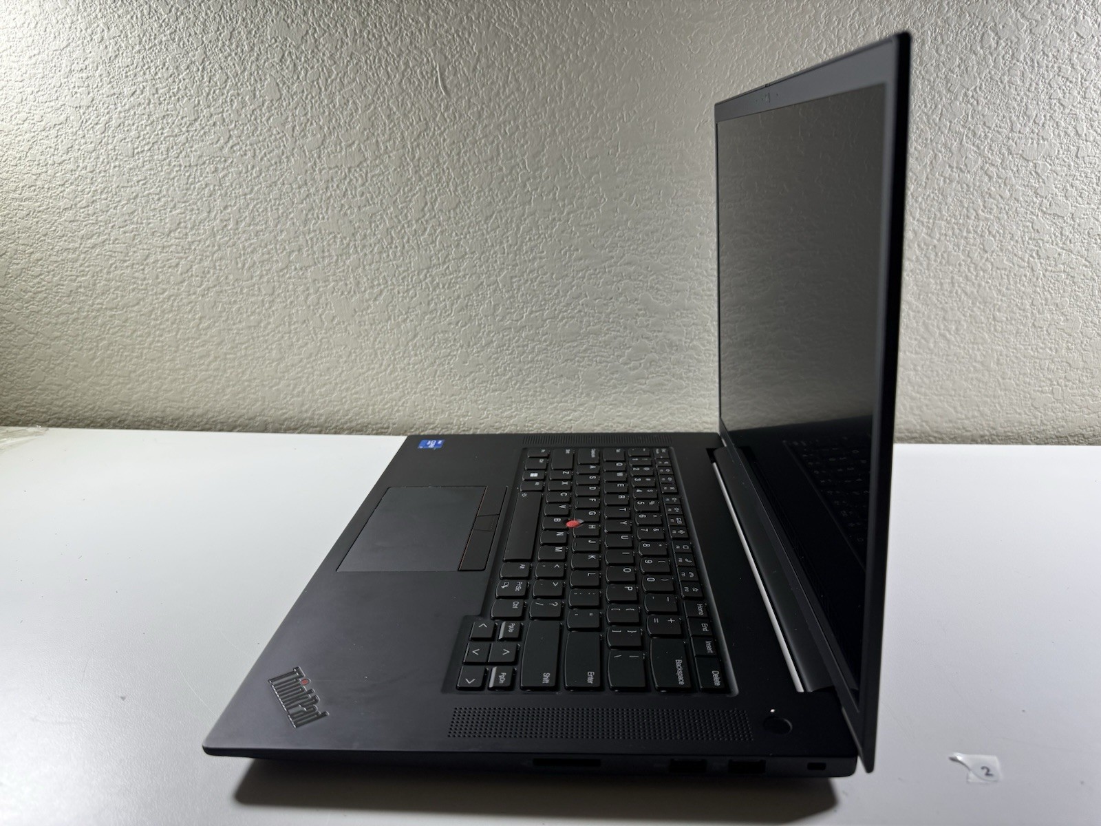 Lenovo ThinkPad P1 Gen 4 T1200 GPU 16″ i7-11850H 4GB RAM 256GB Win 11 Pro Read”