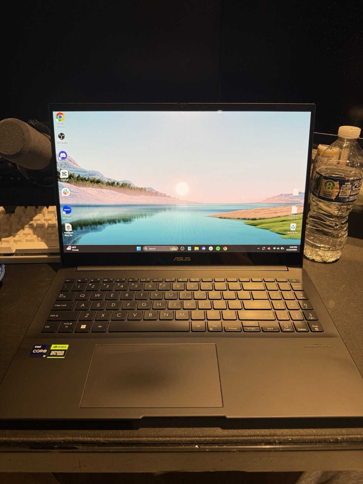 Asus Laptop Q OLED Q540VJ 15.6″ i9-13900H 16GB RAM 1TB SSD GeForce RTX 3050