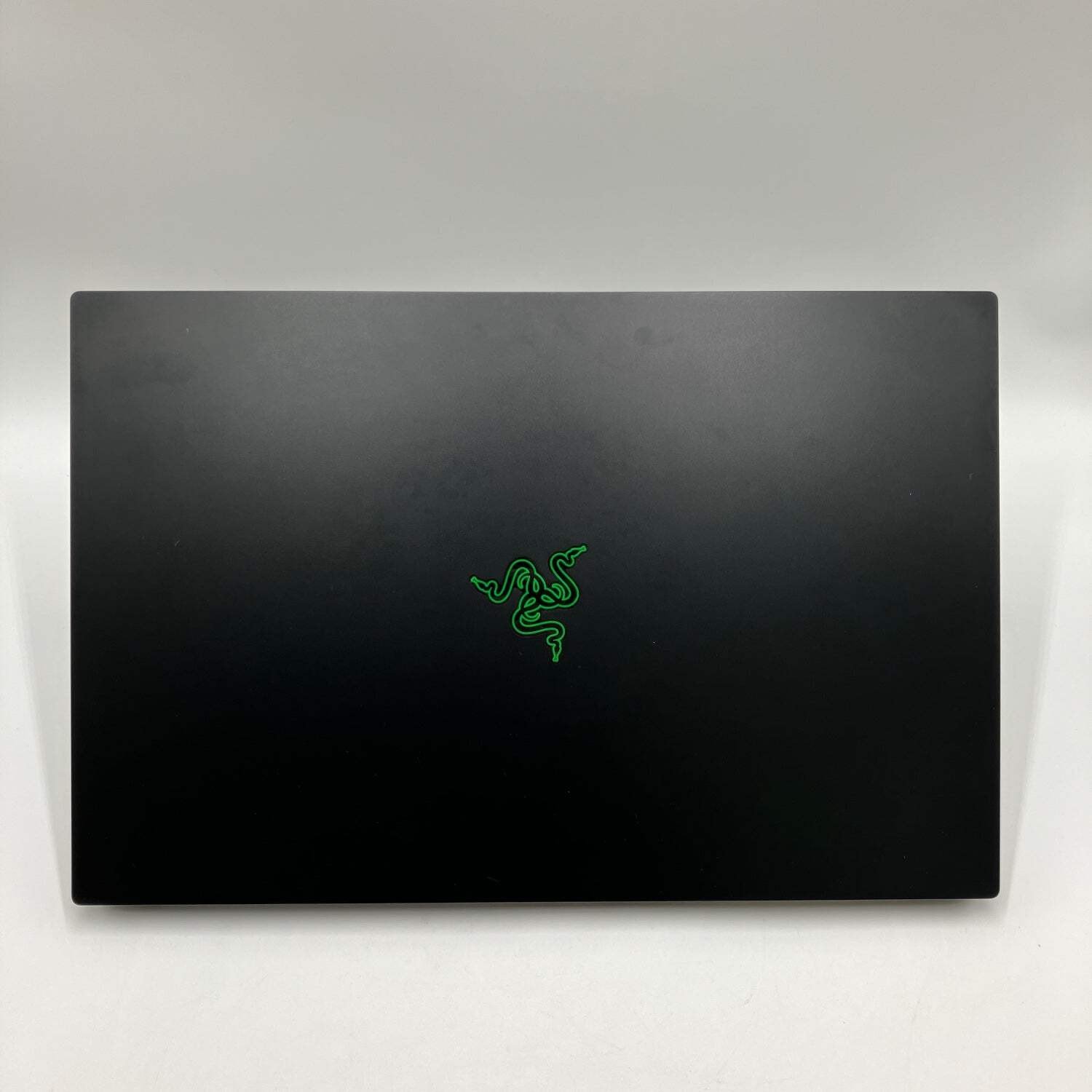 Razer Blade 17 RZ09-0423 17.3″ i9-12900H 16GB RAM 1TB SSD GeForce RTX 3070 Ti