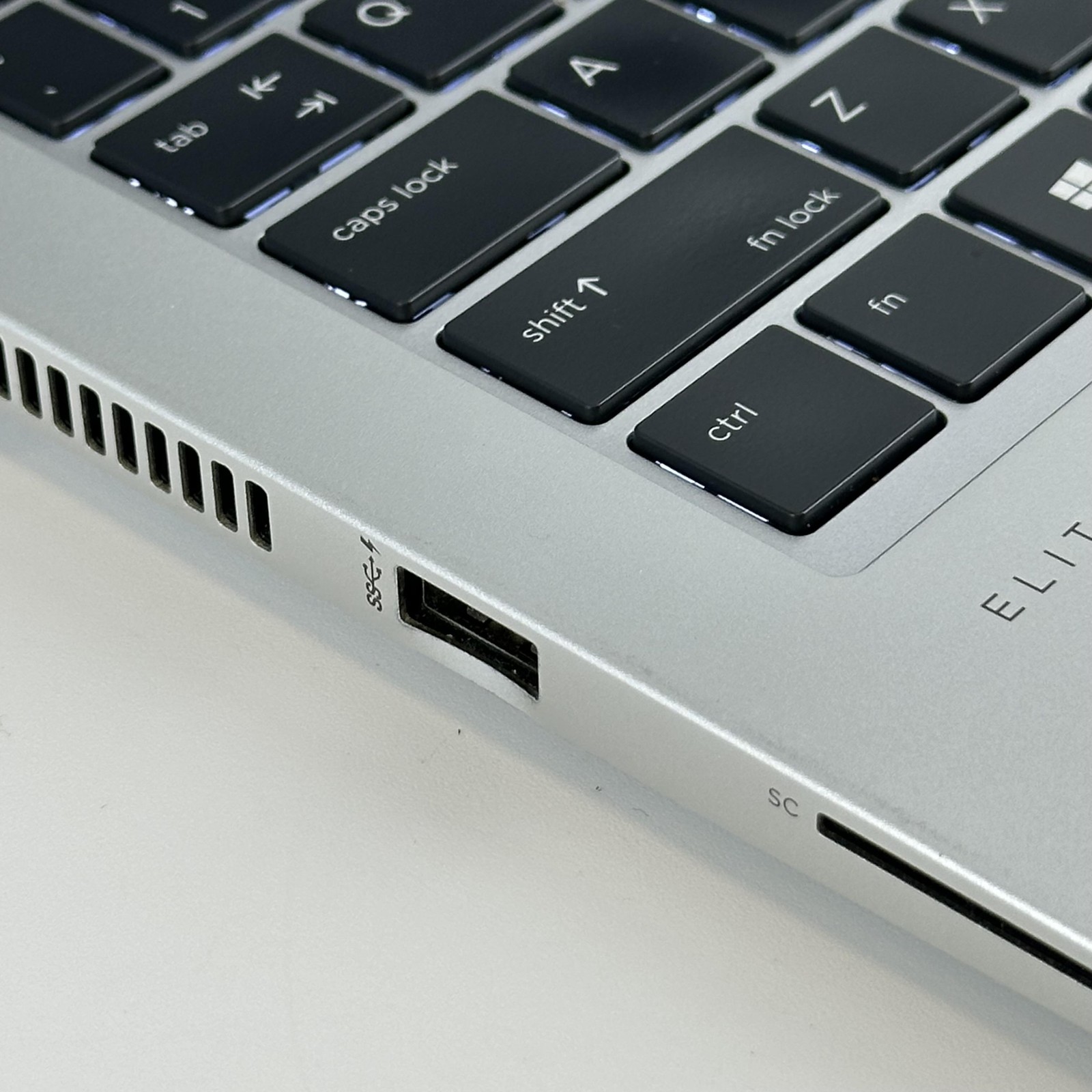 HP Elitebook 850 G5 15.6 FHD i7-8650U 1.90GHz 16GB 256GB SSD Good BENT FRAME