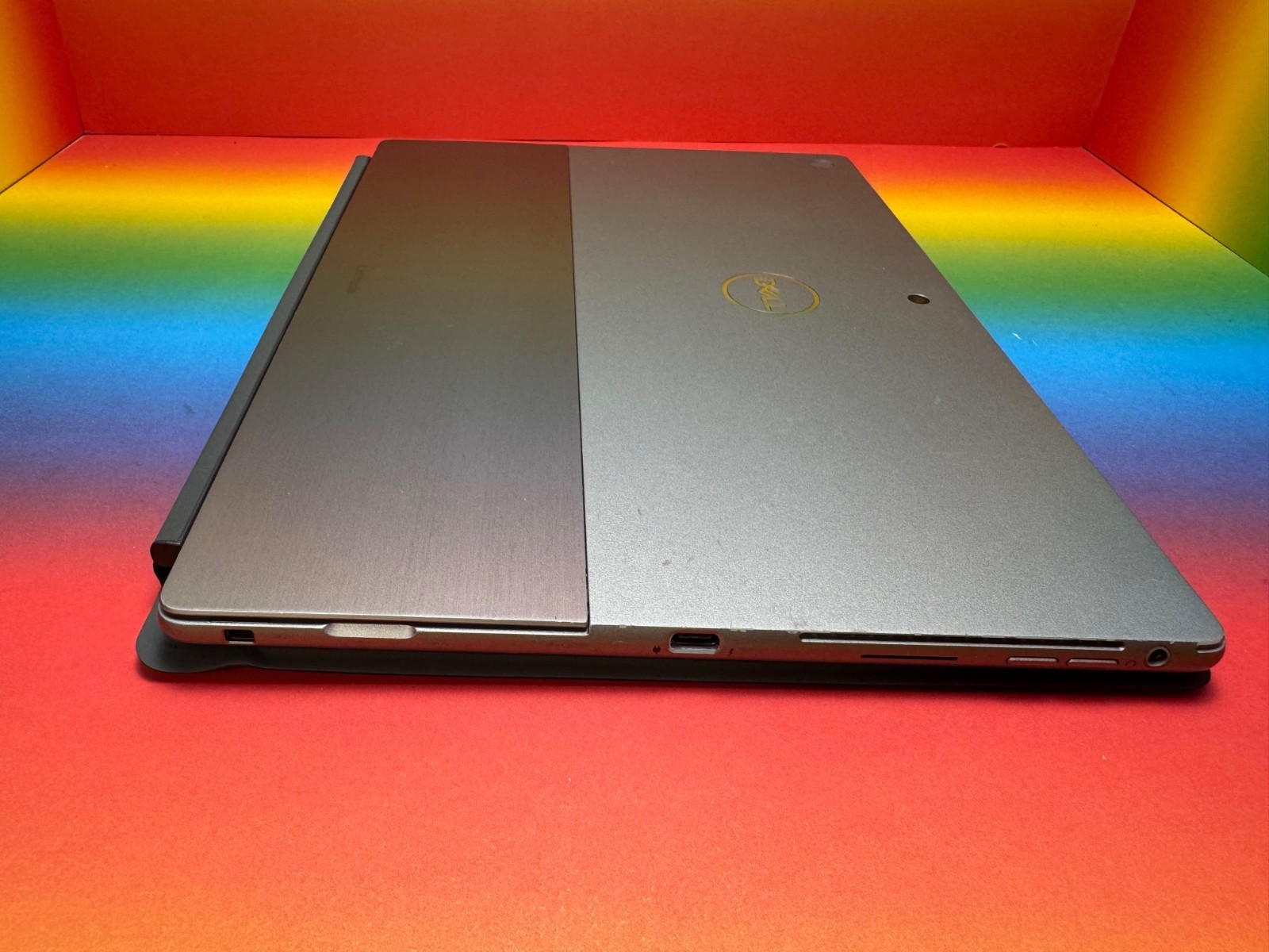 Dell Latitude 7320 2-in-1 LTE eSIM i5-1140G7 8GB 256GB 13″ DE Win11Pro FID ST FP