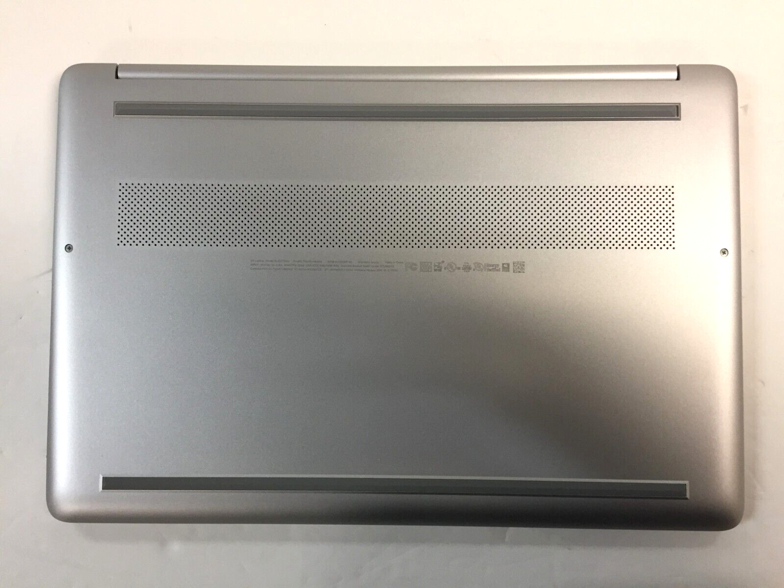 HP 15-DY1731MS 7PA01UA 15.6″ Touchscreen LAPTOP/I3-1005G1/8GB RAM/128GB SSD/W10