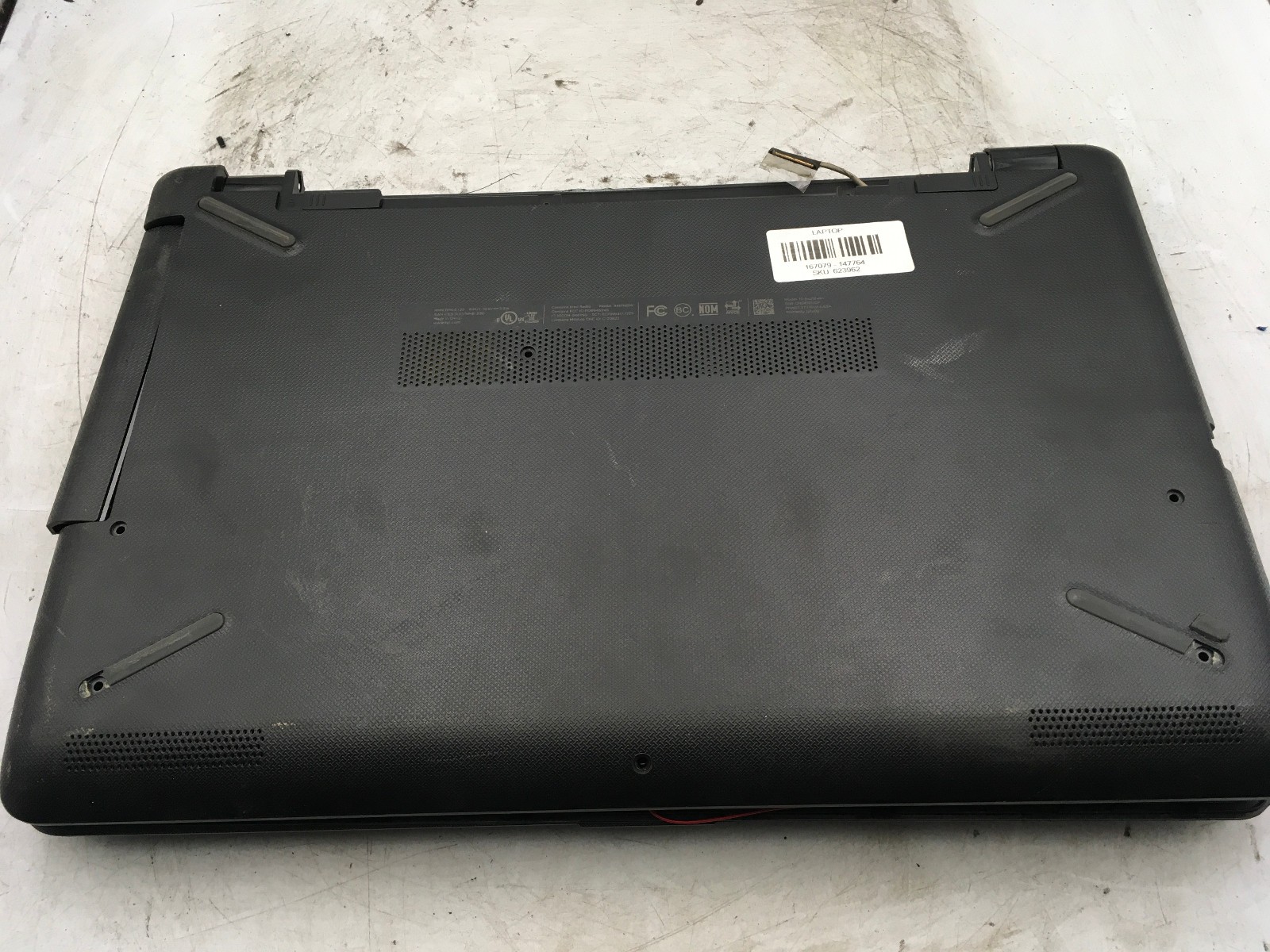 HP 15 BS212WM – FOR PARTS/DAMAGED CASE – INTEL CELERON N4000 – NO RAM -READ-BB