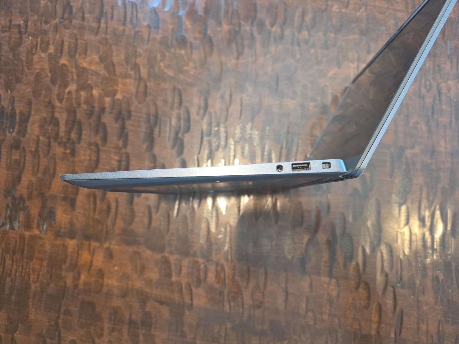 Dell Latitude 7340 – 13.3″ FHD+, i7 1365U, 16GB RAM, 512GB SSD, W11 Pro w/ Wrnty