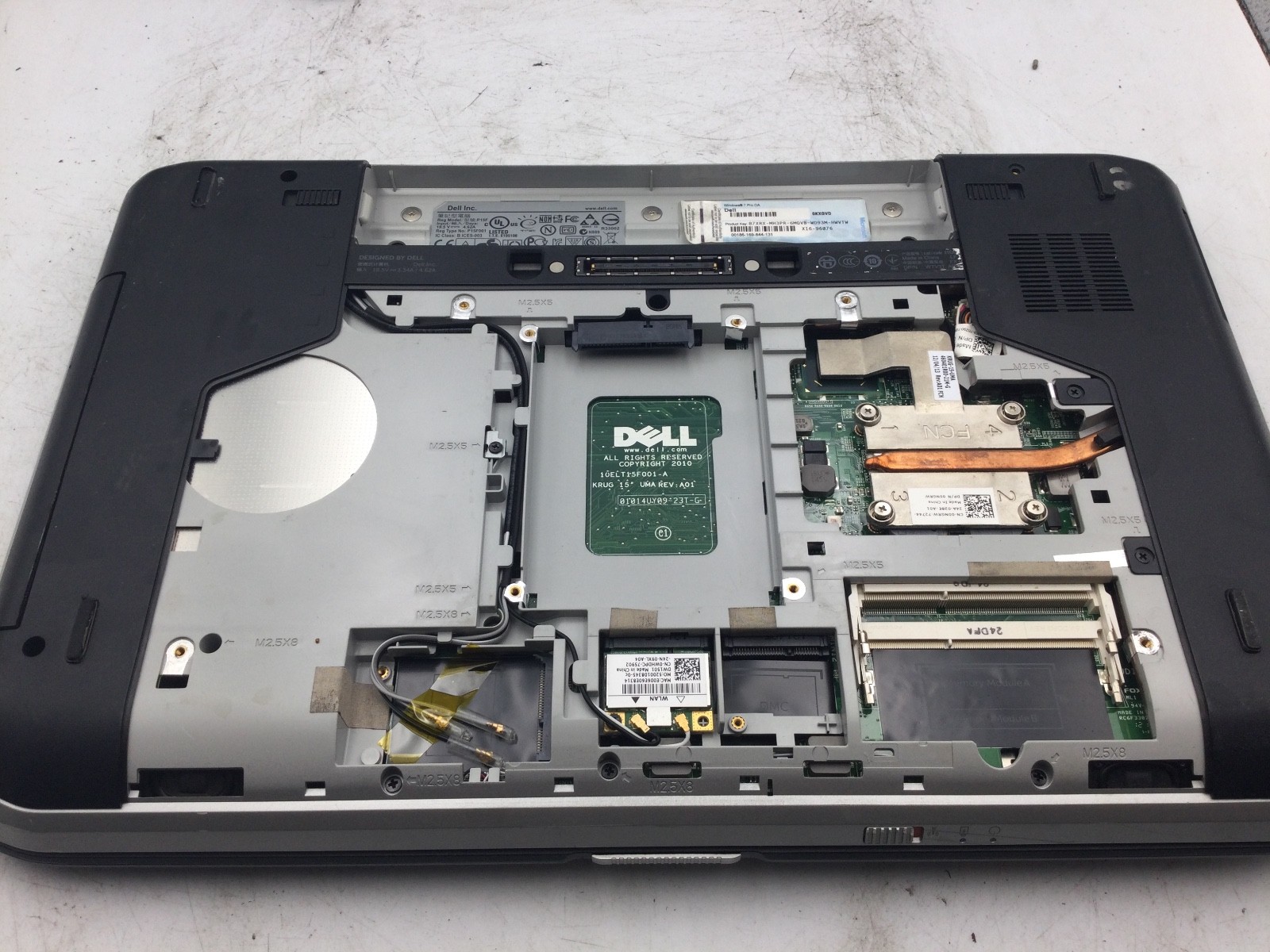 DELL LATITUDE E5520 – BOOTS TO BIOS – INTEL I5 2540 – NO RAM – 15″ – READ – BB!