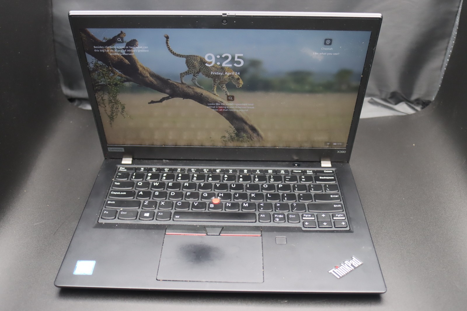 Lenovo ThinkPad X390 13.3″(256 GB SSD, Intel Core i5-8265U, 1.6GHz, 8GB RAM)