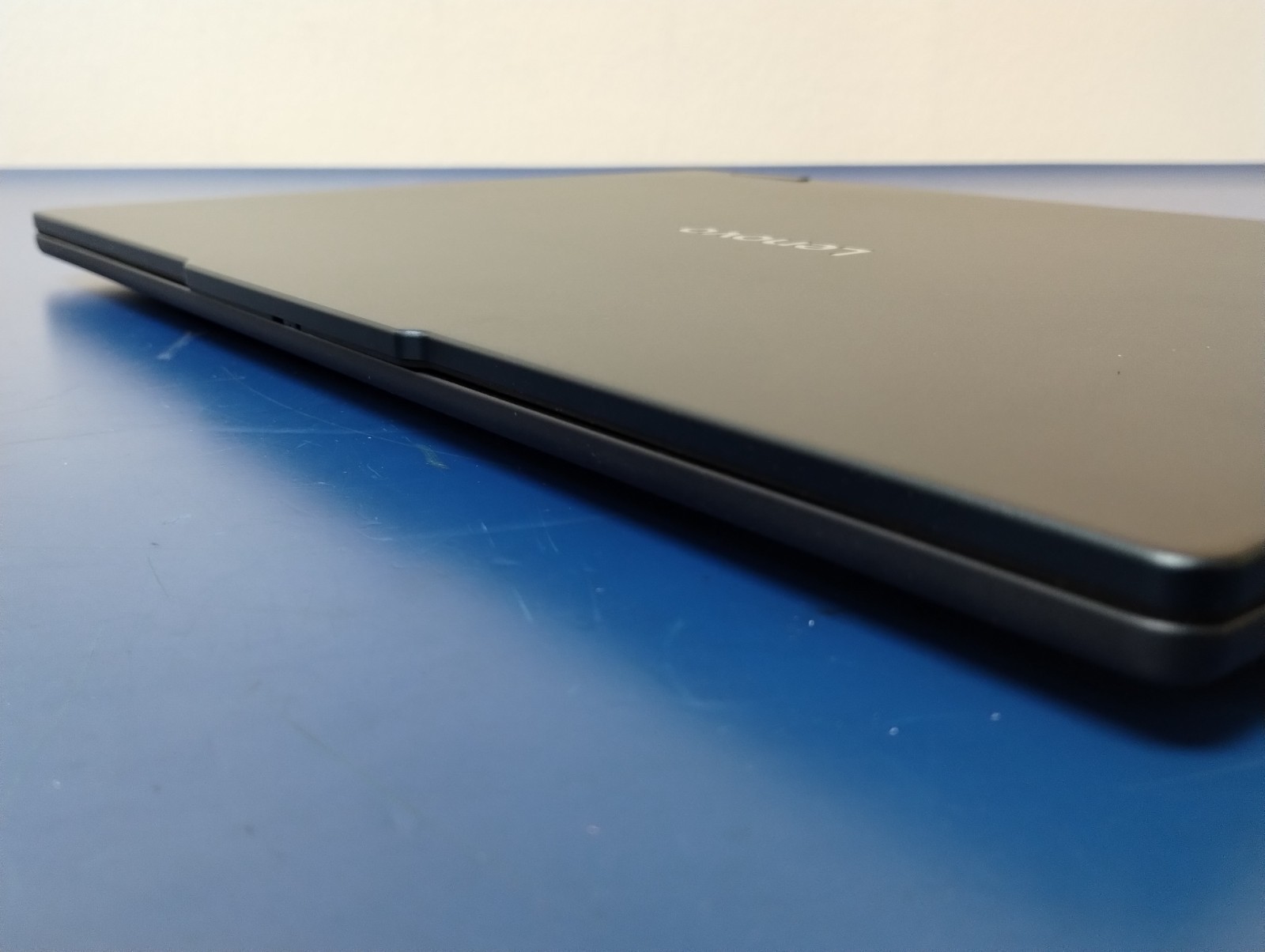 Lenovo IdeaPad 5 2-in-1 16AKP10, Intel Core Ultra 7 255U, 32 GB RAM, 1 TB NVMe