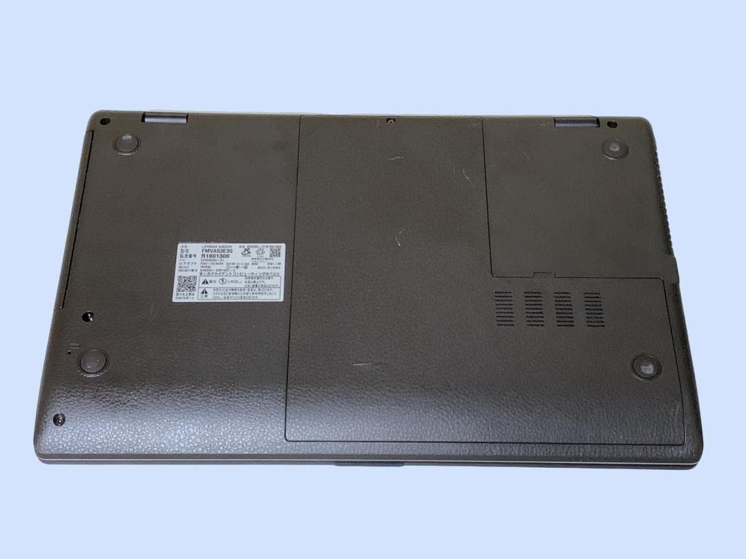 Fujitsu LIFEBOOK AH53/E3 Core i7-1165G7 SSD 512GB 8GB Windows 11 m66