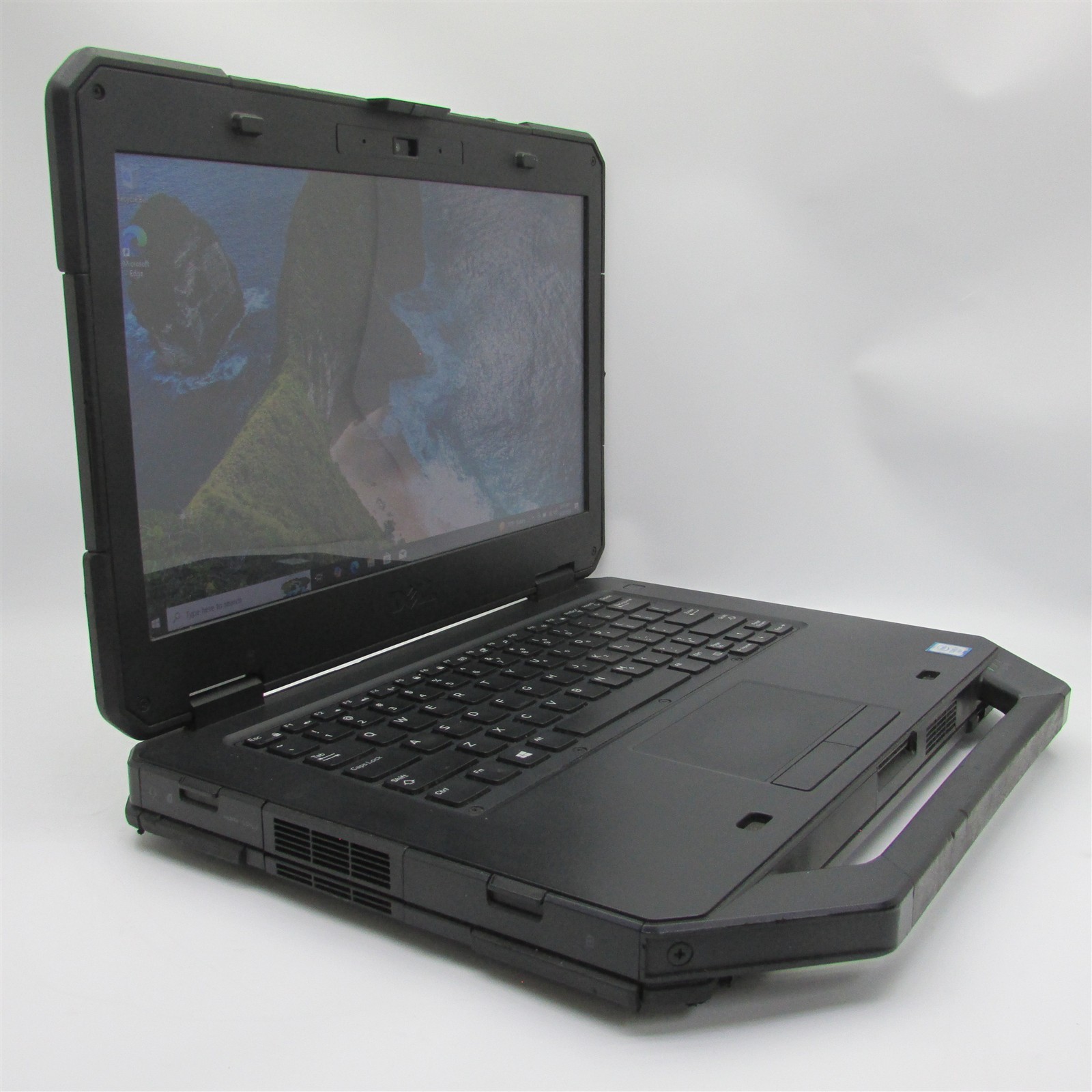 Dell Latitude 5414 i5-6300U 2.4GHz 8GB RAM 250GB m.2 14″ Windows 10 Pro COSM DMG