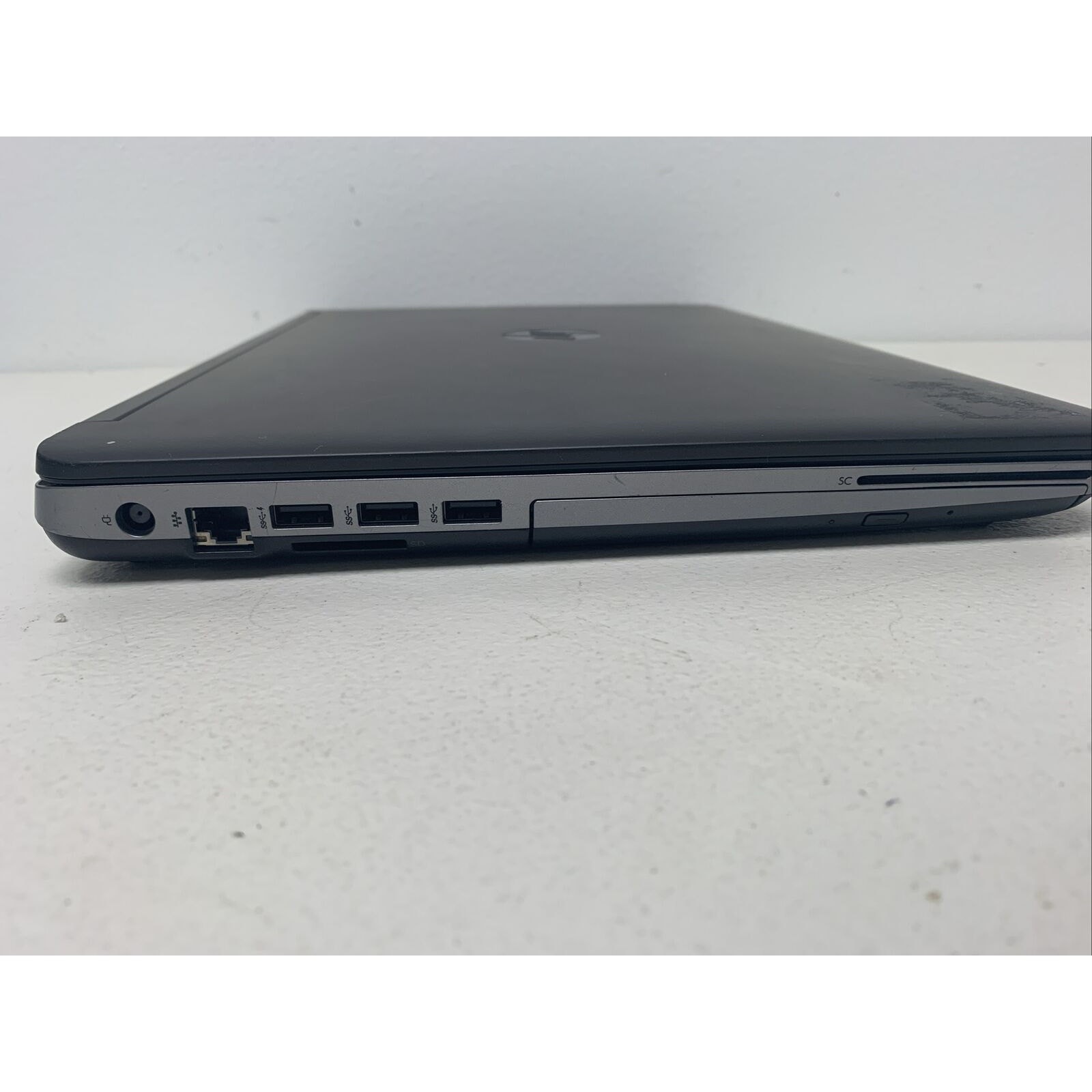 HP ProBook 650 G1 15.6 in 320GB HDD, Intel Core i3 4000M, 2.40 GHz, 8GB RAM