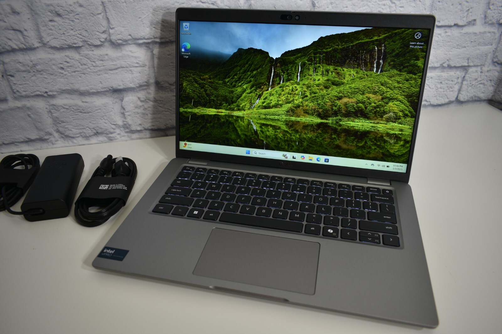 Dell Latitude 5450 14″ FHD Touch Intel Ultra 5 135U 512GB SSD 16GB RAM WIN11 PRO