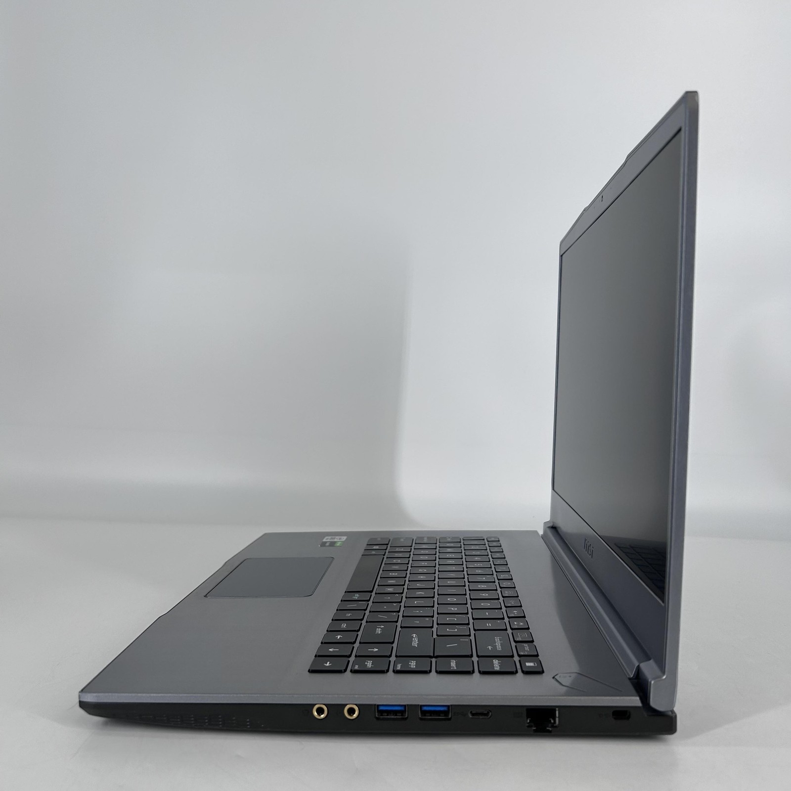 MSI WF65 15.6 FHD i7-10750H 2.60GHz 16GB 1TB SSD NVIDIA Quadro T2000 Max-Q Good