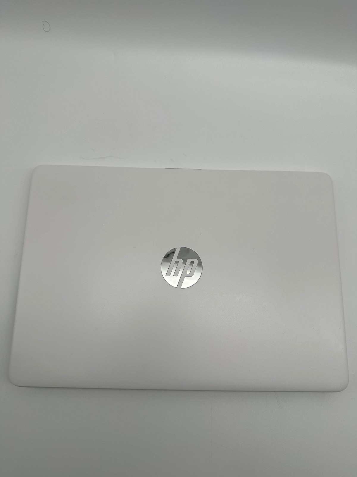 HP 14-dq0052dx 14-inch Laptop Intel Celeron 4GB 64GB White Used B
