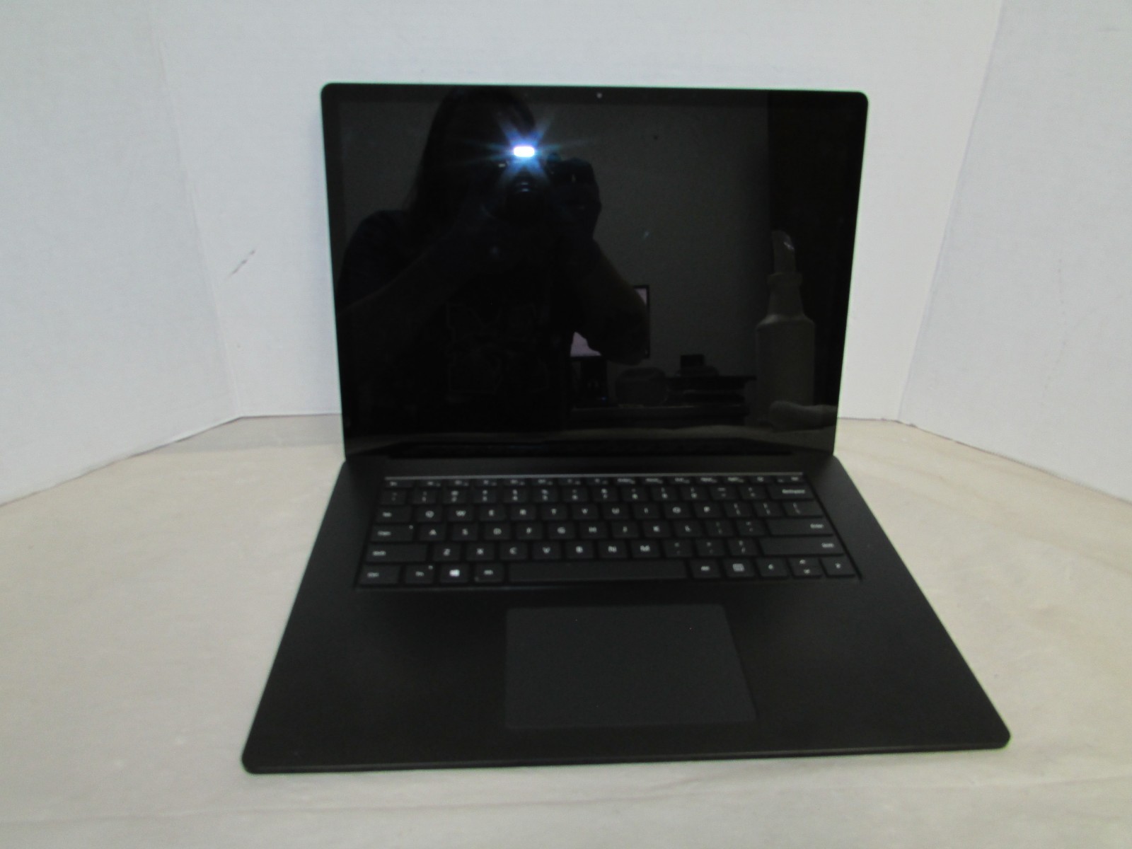 Microsoft Surface Laptop 3 1872 I7-1065G7 1.3GHz 16GB 256GB CRACKED SCREEN