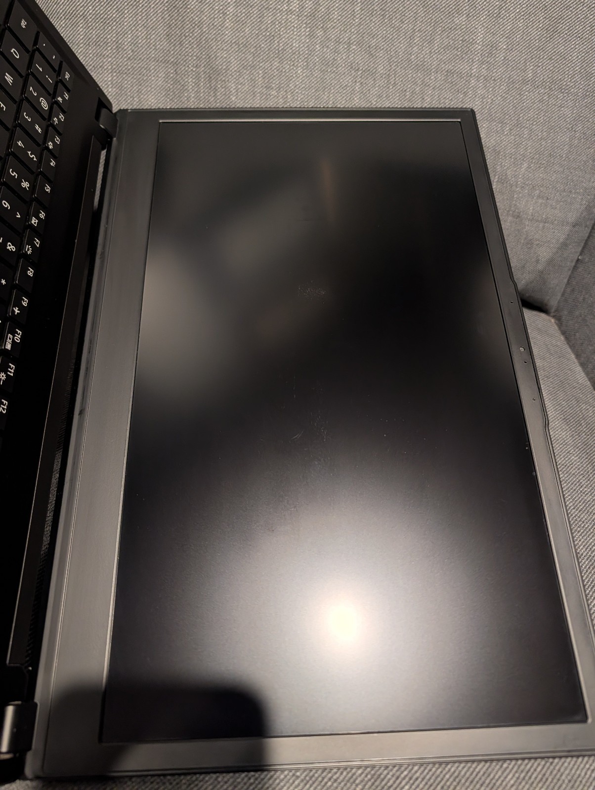 System76 Pangolin (pang12) — AMD Ryzen 7 6800U, 32GB RAM, 1TB NVMe