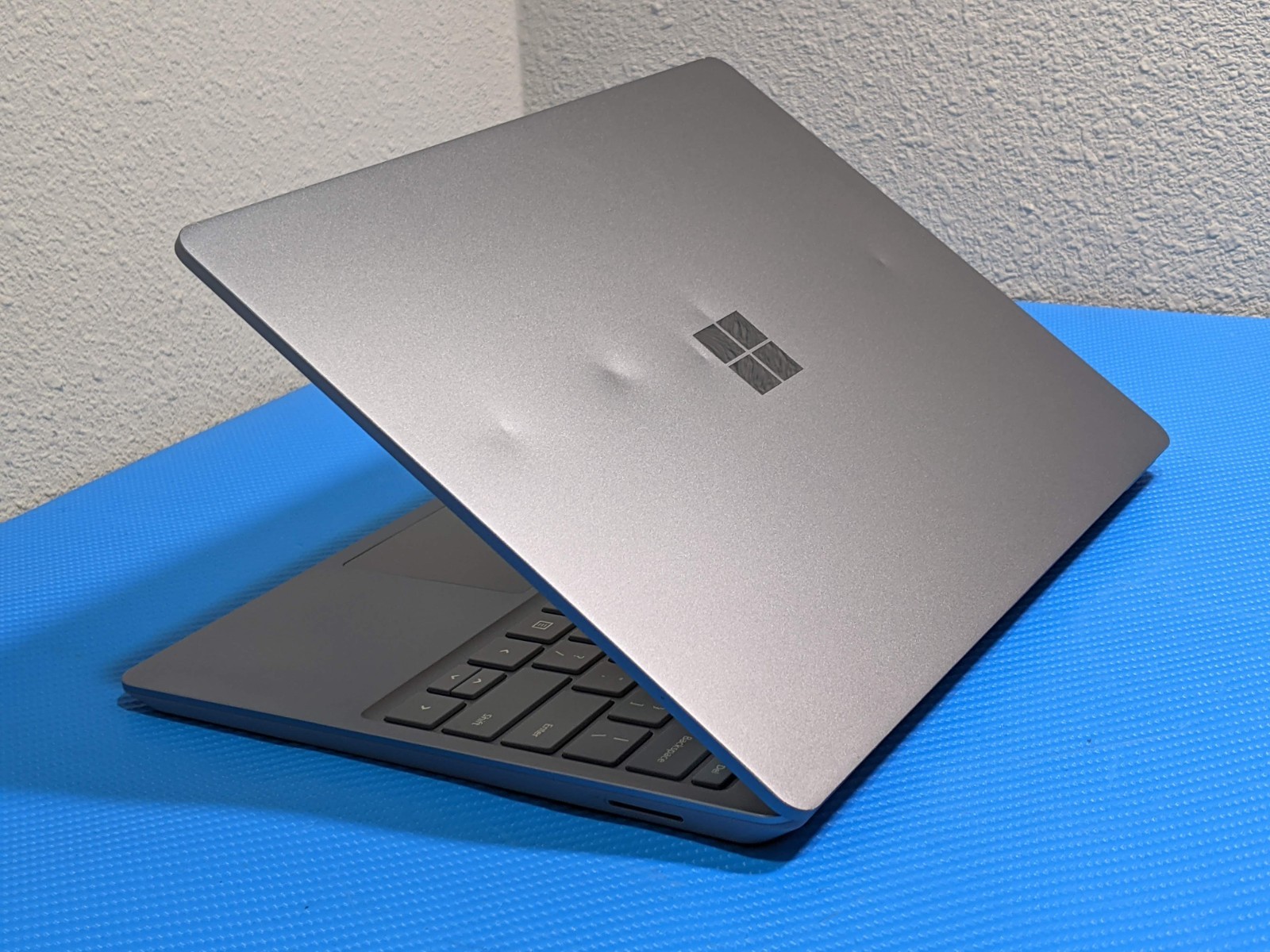 MS Surface Laptop Go 2 2013 12.4″1536×1024 TOUCH i5-11 2.4GHz 8GB 128GB W11H +PA