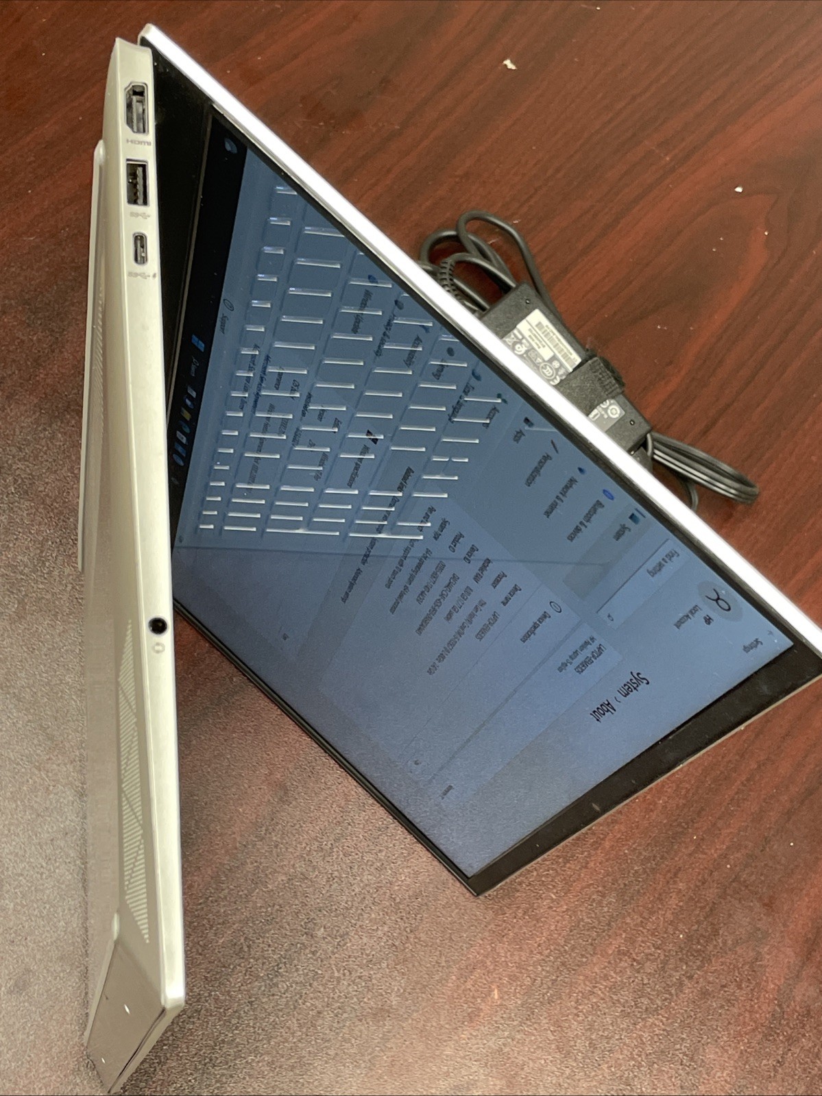 HP Pavilion 15-eg0125od 15.6” Touch i5-1135G7 8GB RAM 256GB SSD Win11 Pro