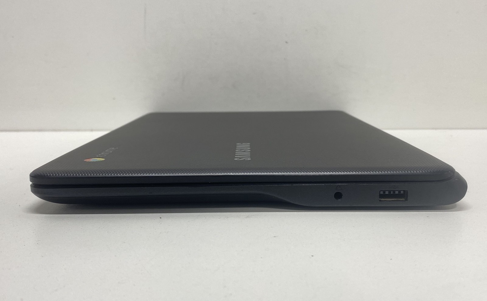 Samsung Chromebook 3 500C (XE500C13) 11.6″ Intel Celeron Processor Chrome OS