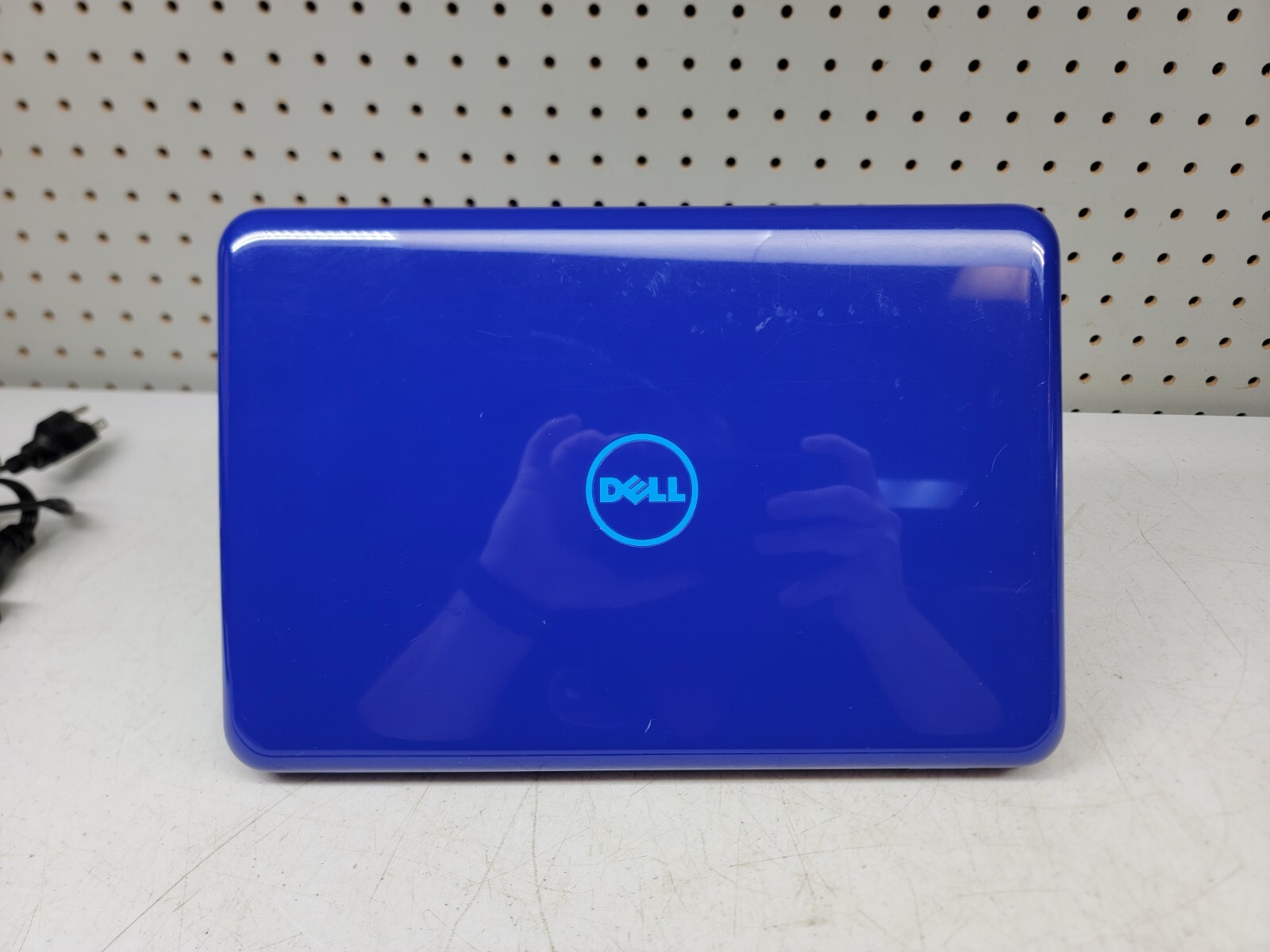 Dell Inspiron P24T Laptop, FOR PARTS