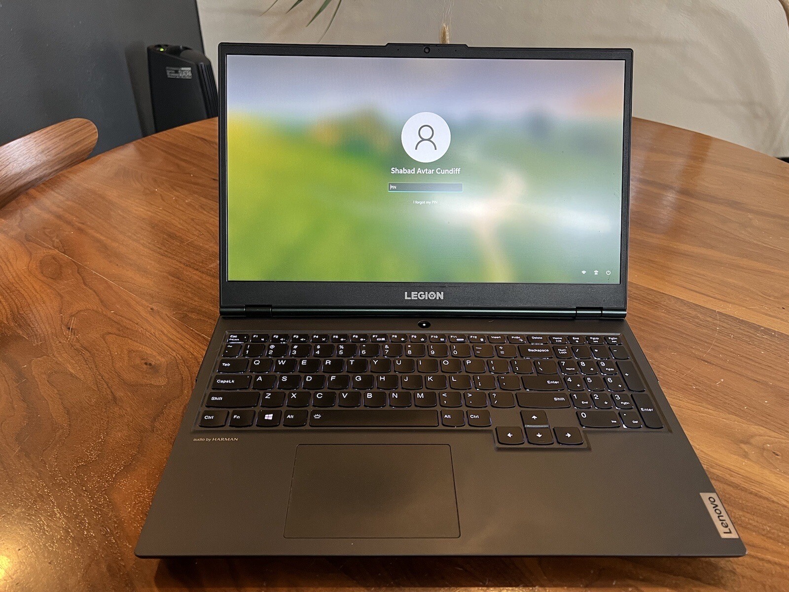 Lenovo Legion 5 RTX 2060, 15″ 144 Hz, (1.5TB SSD, Ryzen 7 4800h, 16GB RAM, 80wh.