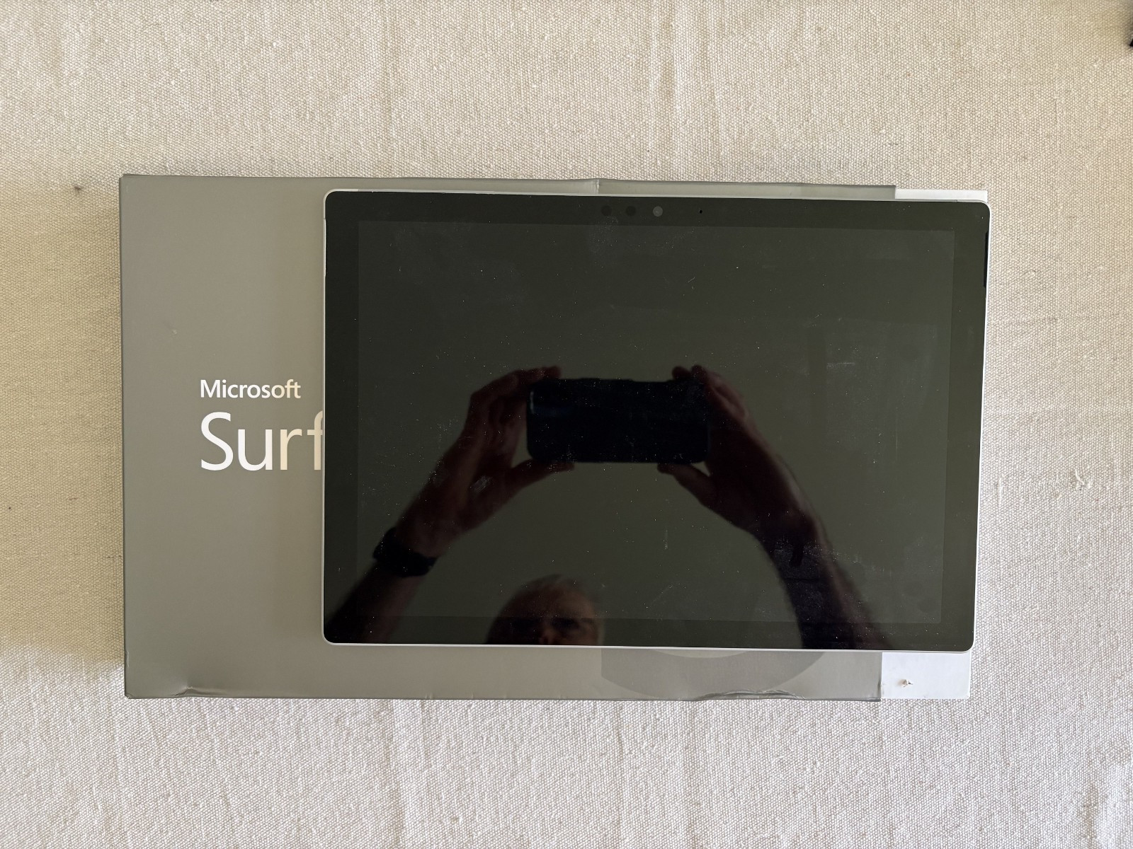Surface Pro 3 / i5-7300U / 8 GB / 256 GB. Clean Install and Great Shape.