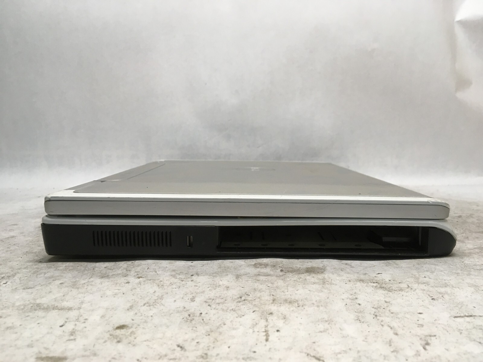 Dell Inspiron E1505 15″ (AS IS) Intel Core 2 Duo T5500 – JZ