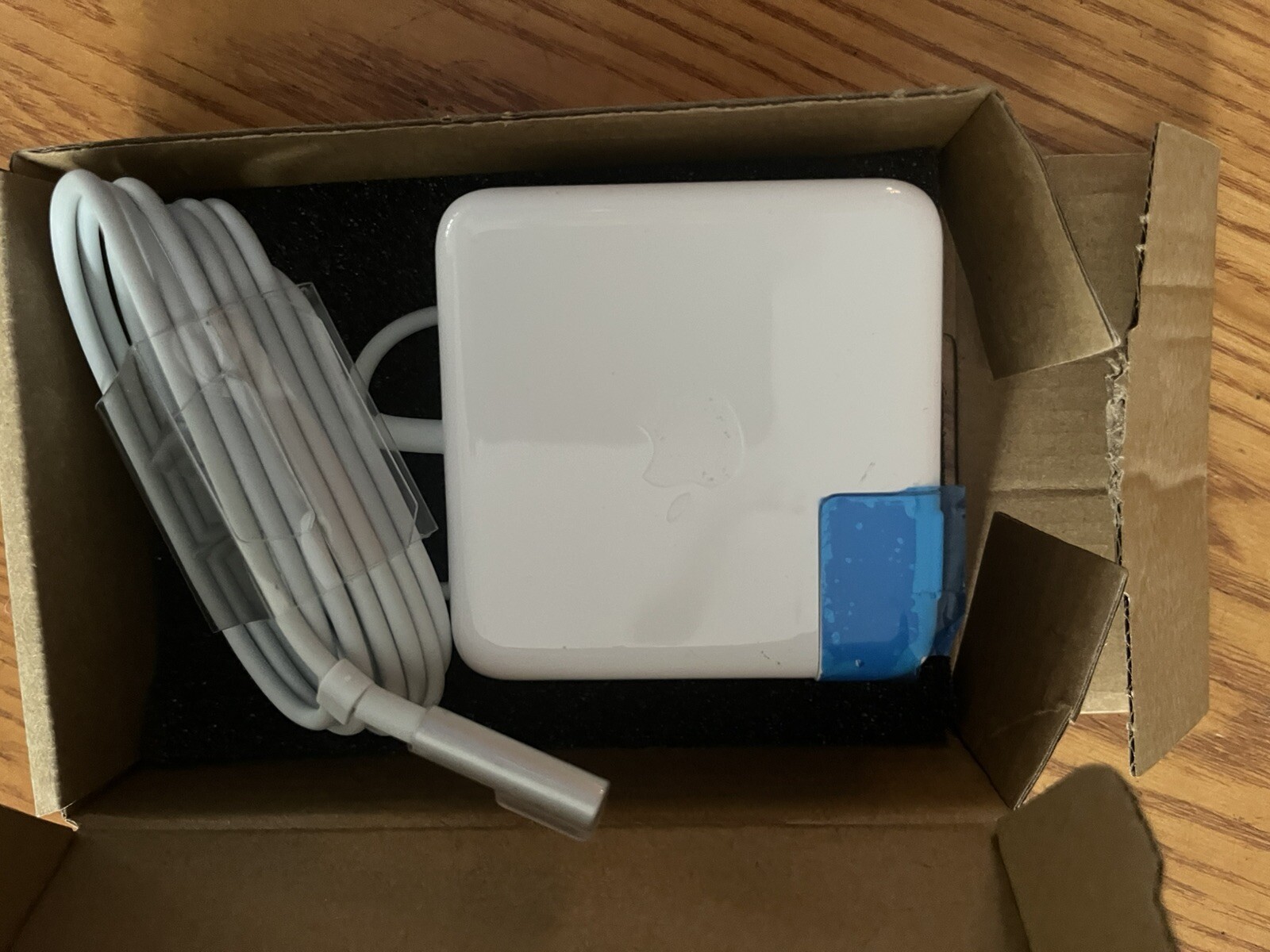 Genuine MacBook Pro (2011) Core i5 2.3GHz, 4GB RAM, 500GB HDD, High Sierra