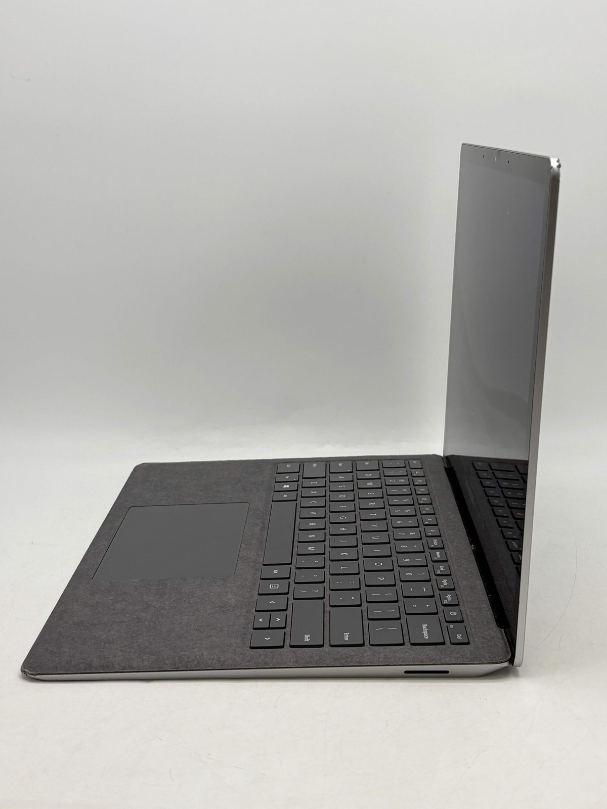 Microsoft Surface Laptop 3 14-inch Core i5 10th Gen 8GB 128GB -Read!