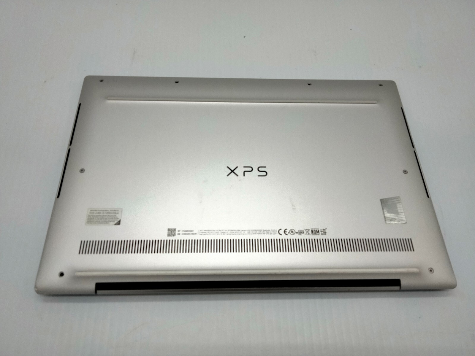 Dell XPS 13 9310 i7- 1185G7 3.0GHz 16GB Ram 512gb SSD No Touch Windows 11 laptop