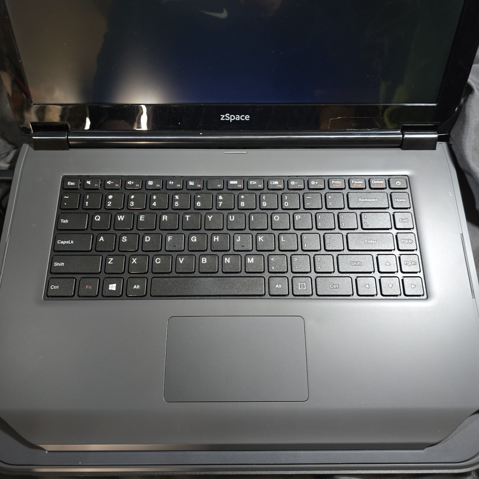 zSpace W1847 15.6” Laptop – AMD A9-9420 – 16GB RAM – 256GB SSD