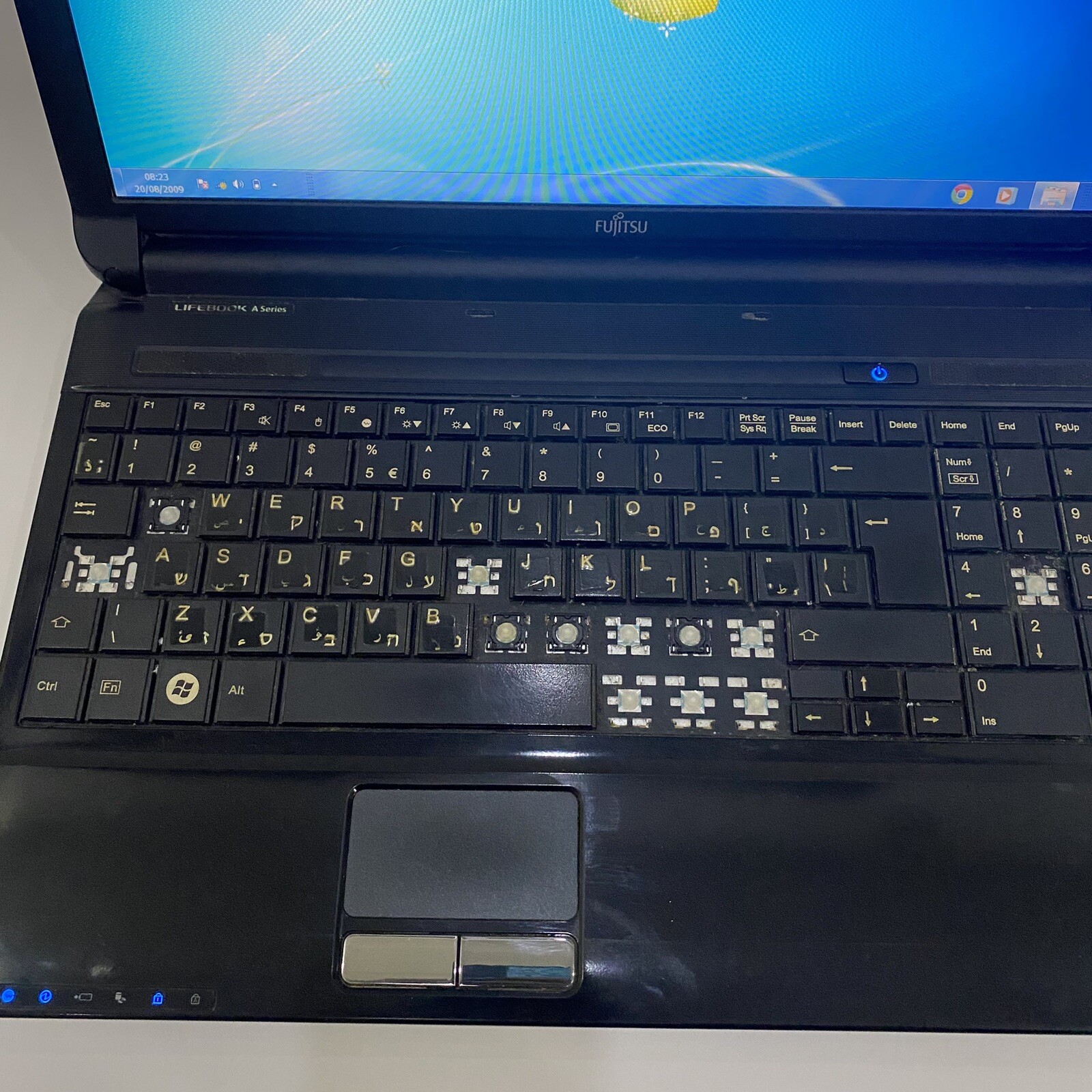 Fujitsu Lifebook A Series AH530 SSD 320GB Ram 2GB Core i3M380 Windows7 Laptop