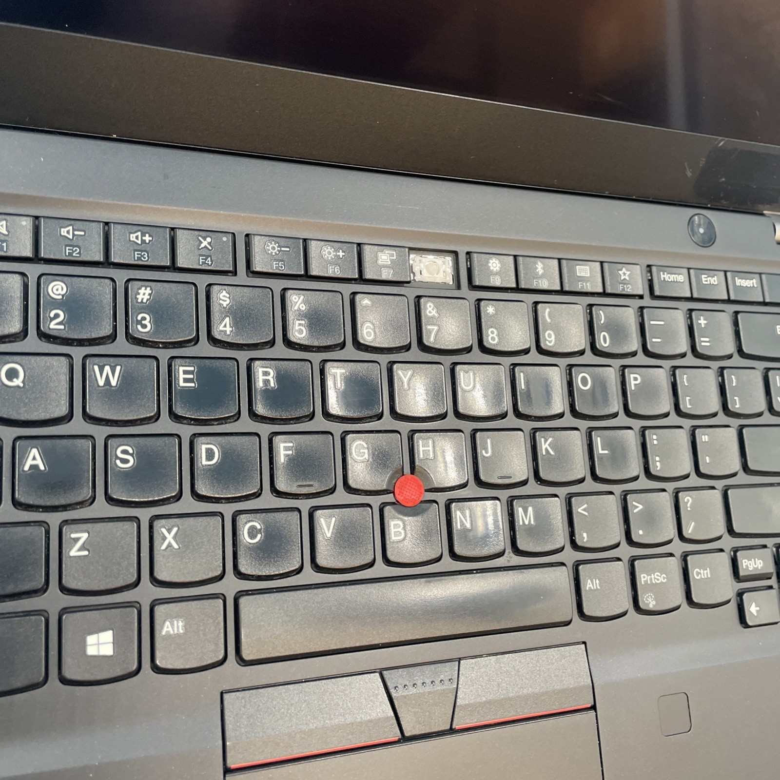 (LOT OF 10) Lenovo ThinkPads | i5 8th Gen | 8/16GB RAM | **READ BELOW** | NO OS