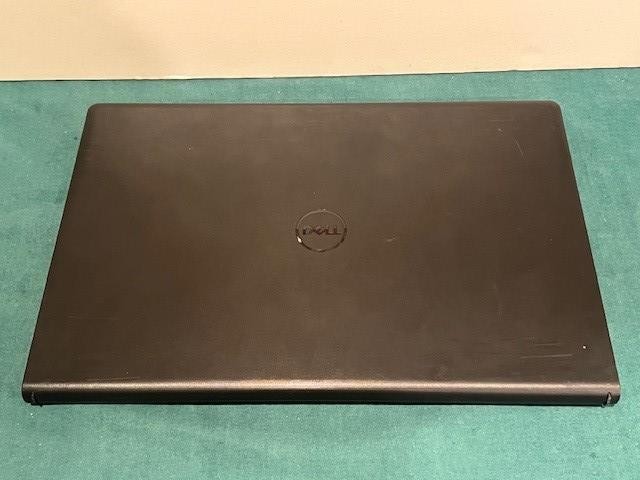 Dell Vostro 3520 (i5-1235U, 16GB, 512GB, WIN11P battery=Excellent)& Power Supply