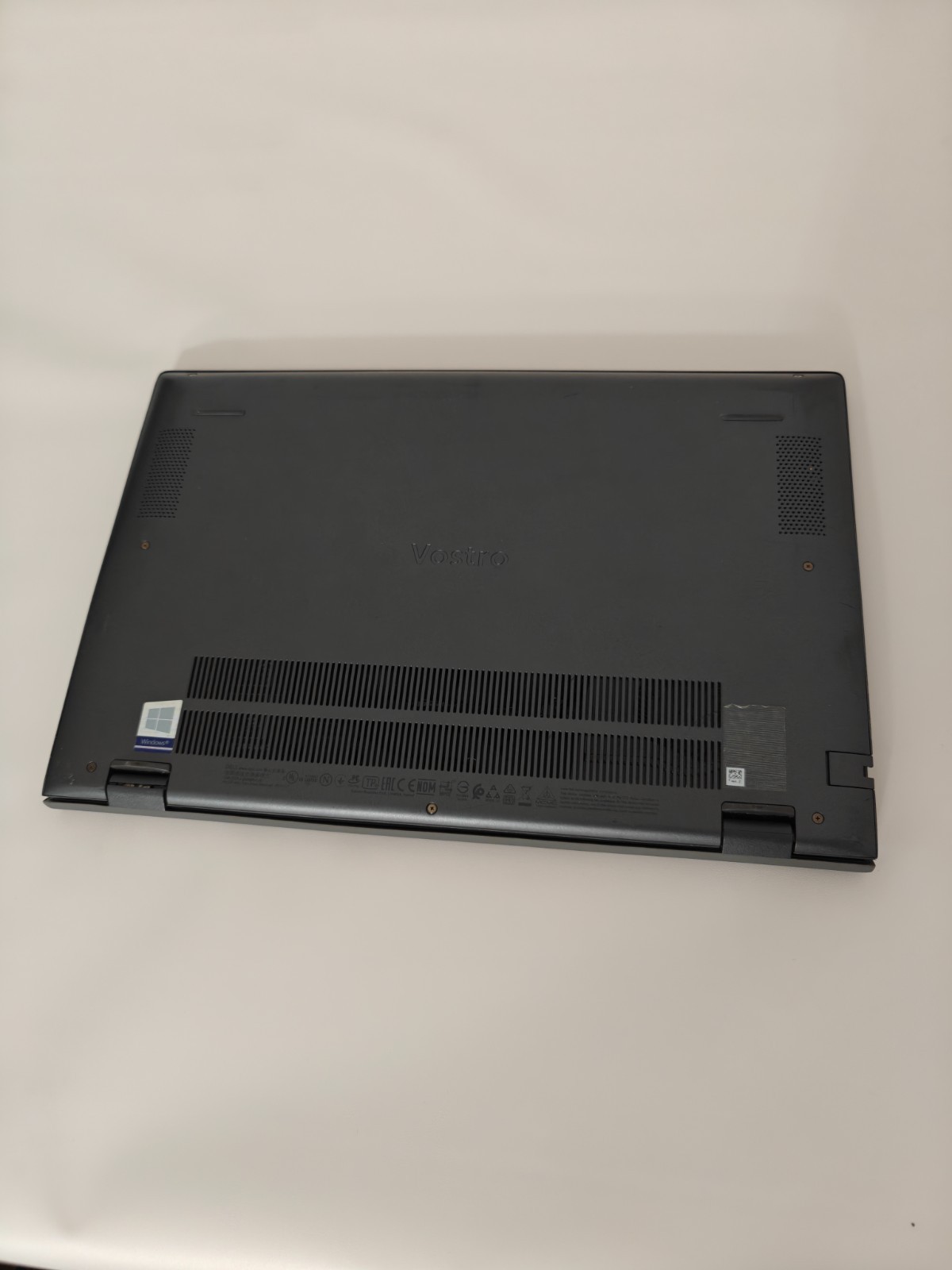 Dell Vostro 5402 14” (512GB NVME Intel Core i7-1165G7 2.80GHz 32GB RAM) Laptop