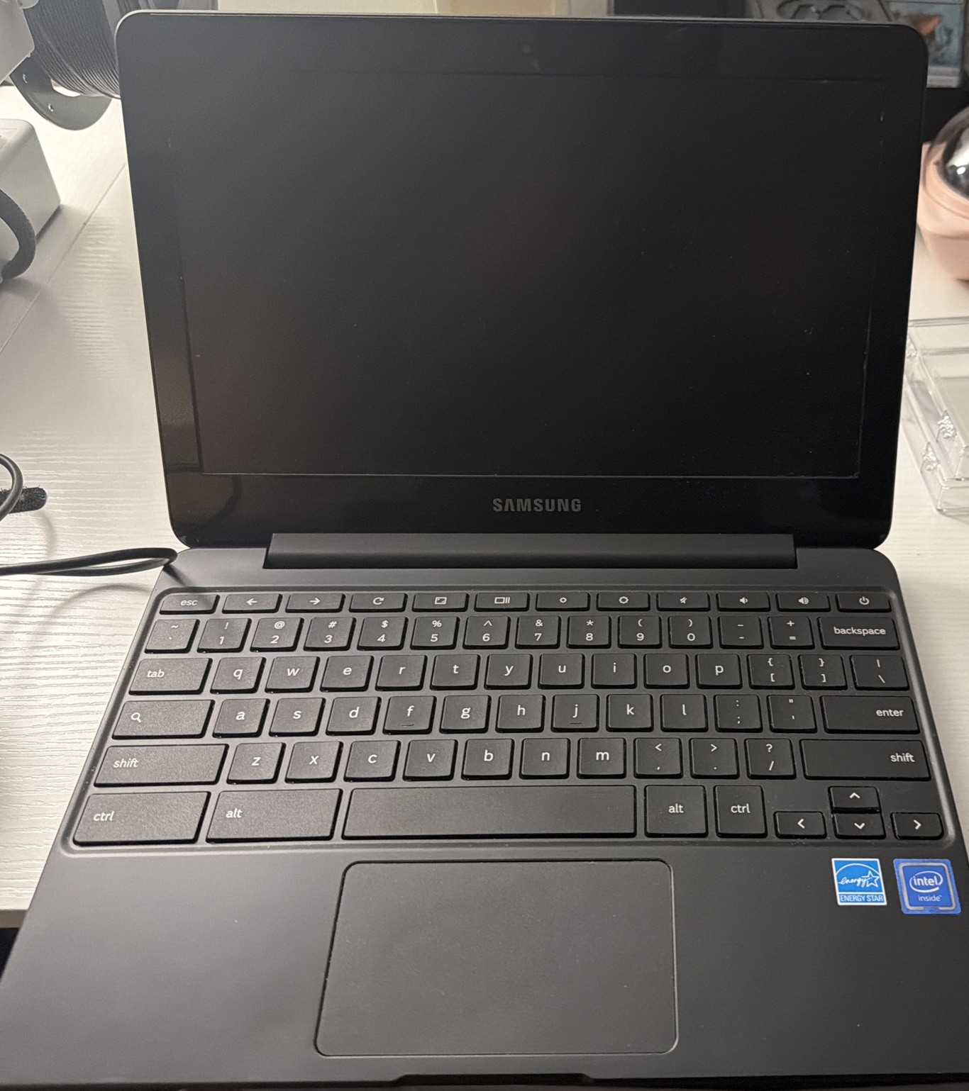 Samsung ChromeBook 3 11.6″ (16 GB, Intel Celeron, 1.60 GHz, 4 GB) Laptop – Black