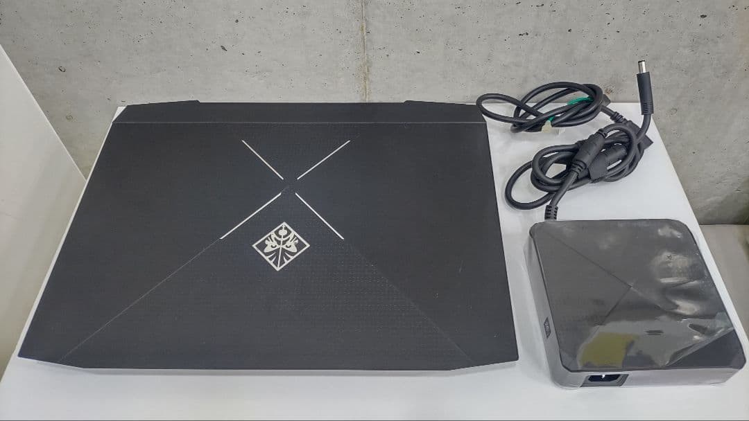 OMEN X by HP 17-ap034TX 17.3 Inch FHD 144Hz i7-7820HK 32GB 512GB SSD+1TB HDD
