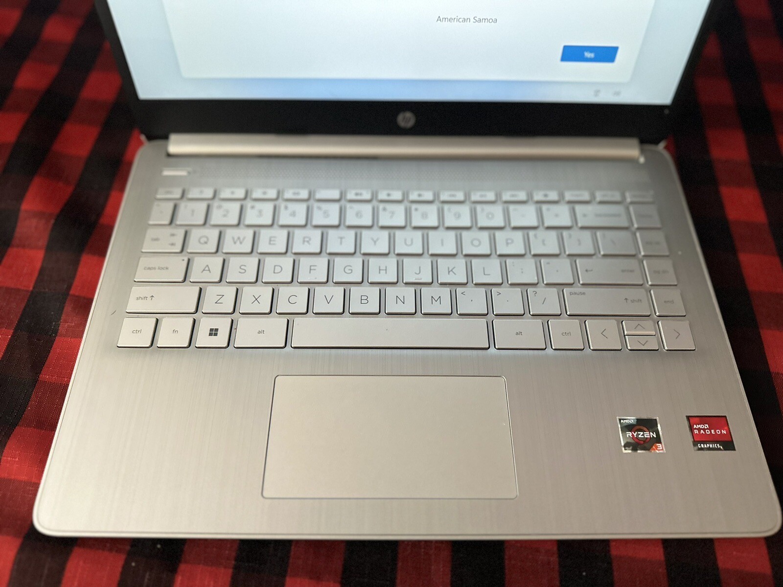 HP 14-fq0110wm 14″ (AMD Ryzen 3 3250U, 4GB RAM, 128GB SSD) Notebook – Natural…