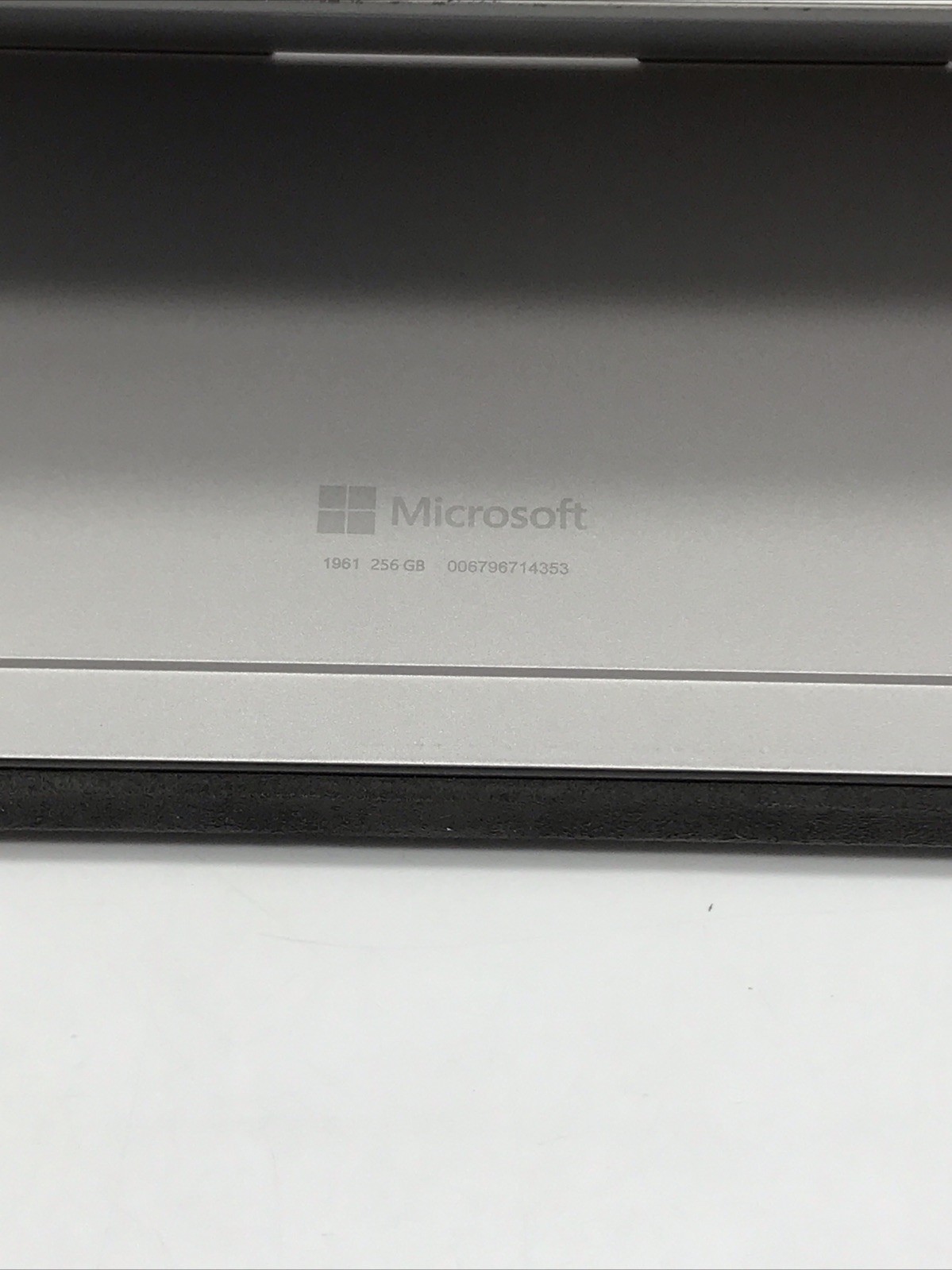 Microsoft Surface Pro 7+ Plus i5-1135G7 8GB 256GB