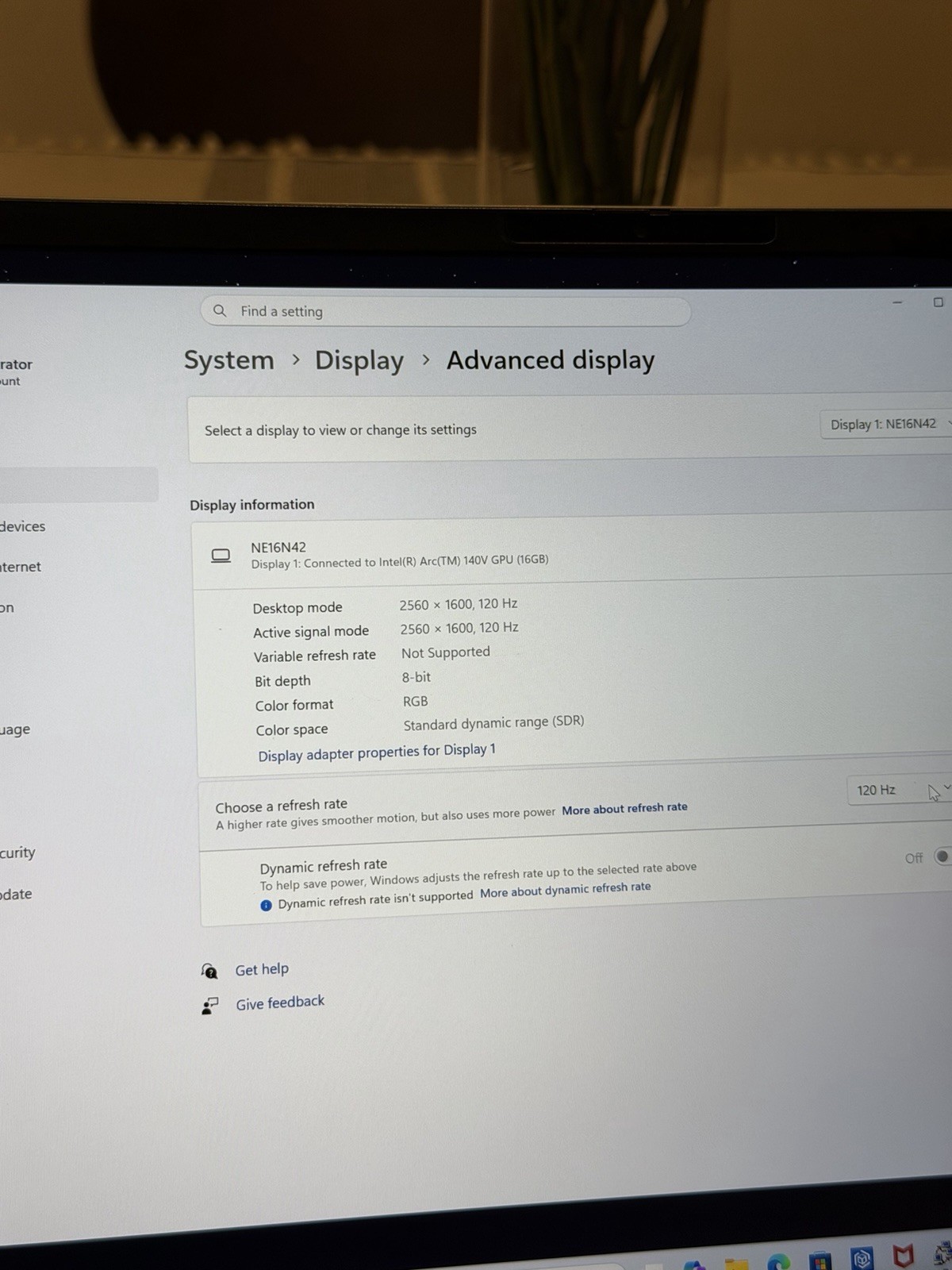 Dell 16 Plus DB16250 120Hz QHD+ 3.3 GHz Ultra 9 288V 32GB 2TB SSD Excellent