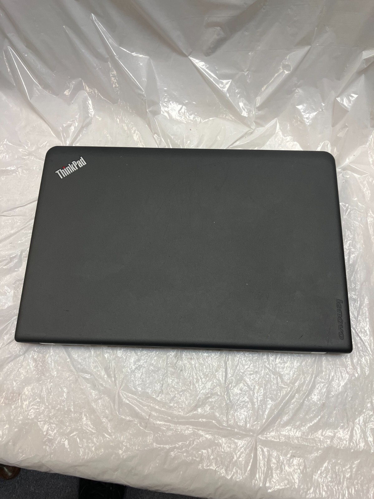 Lenovo ThinkPad E560 15″ Intel Core i5-6200U 2GB RAM NO HD FOR PARTS