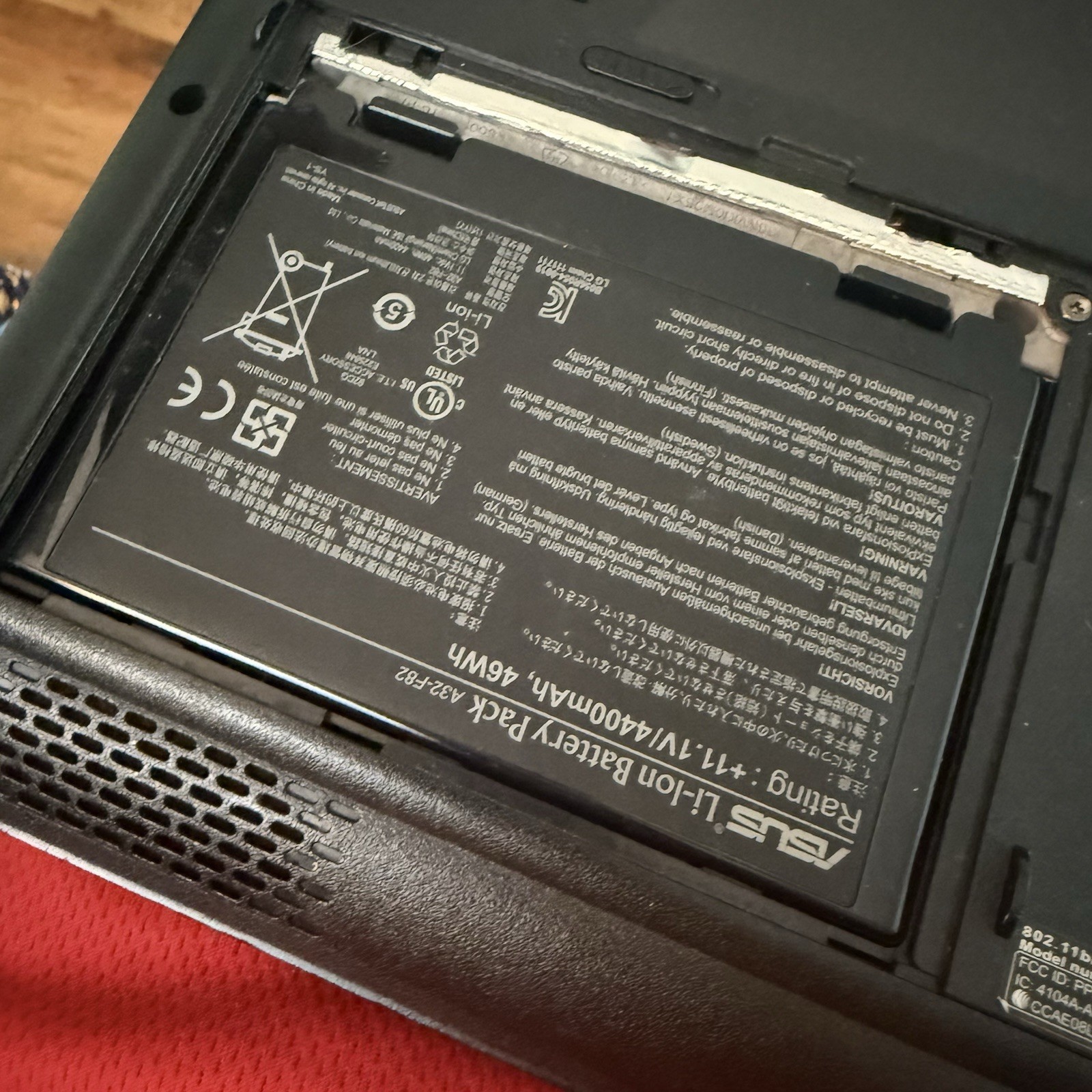 ASUS NOTEBOOK PC Model AR5B95 Works * DOES NOT HOLD CHARGE*