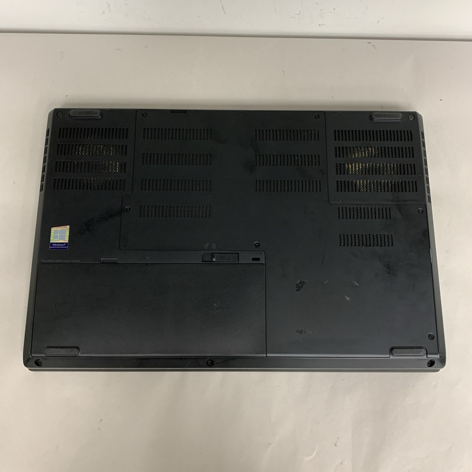 Lenovo ThinkPad P52 i7-8750H 16GB RAM 128GB SSD Win11 Pro NVIDIA Quadro P1000